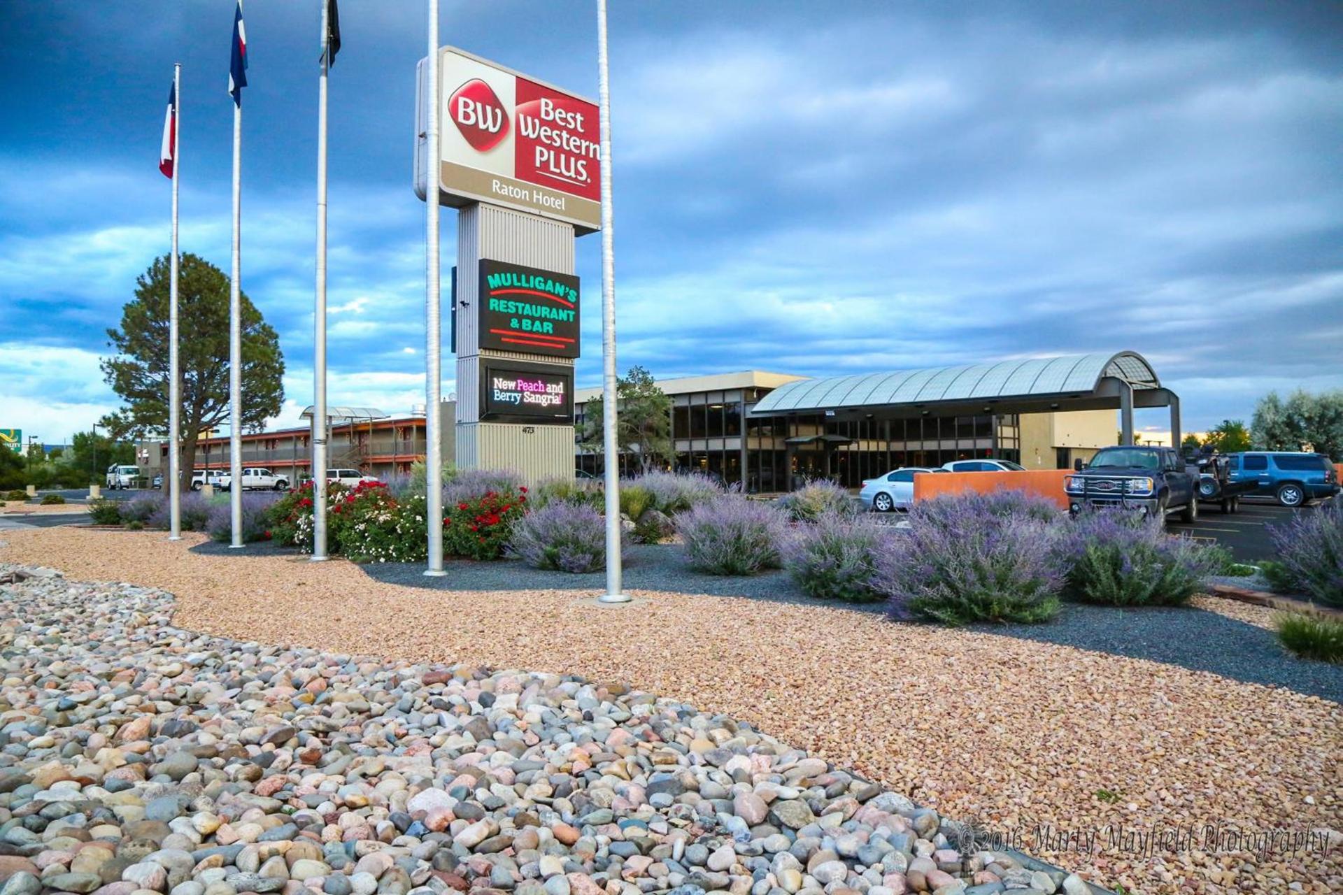 Best Western Plus Raton Hotel photo 84
