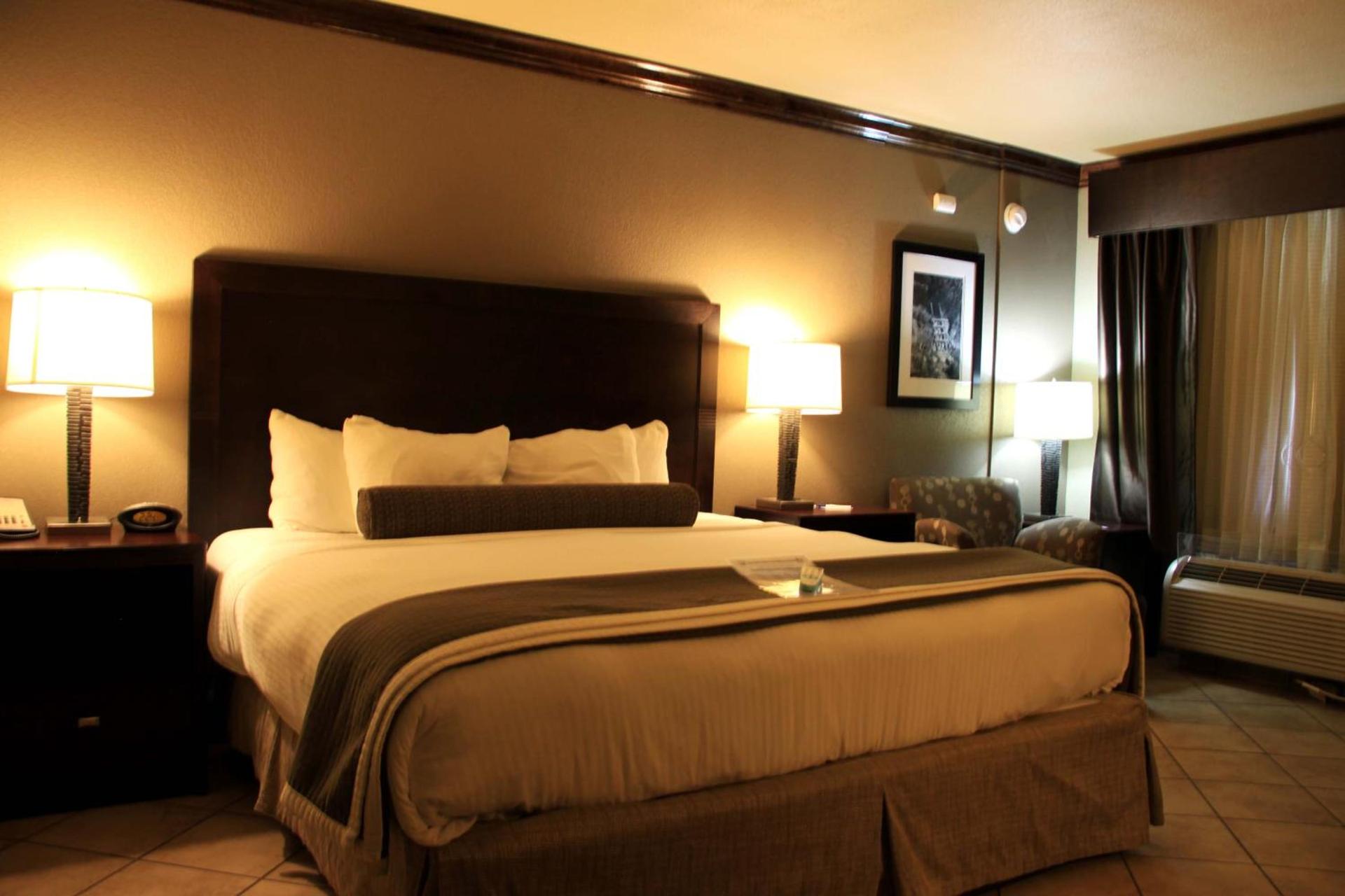 Best Western Plus Raton Hotel photo 80