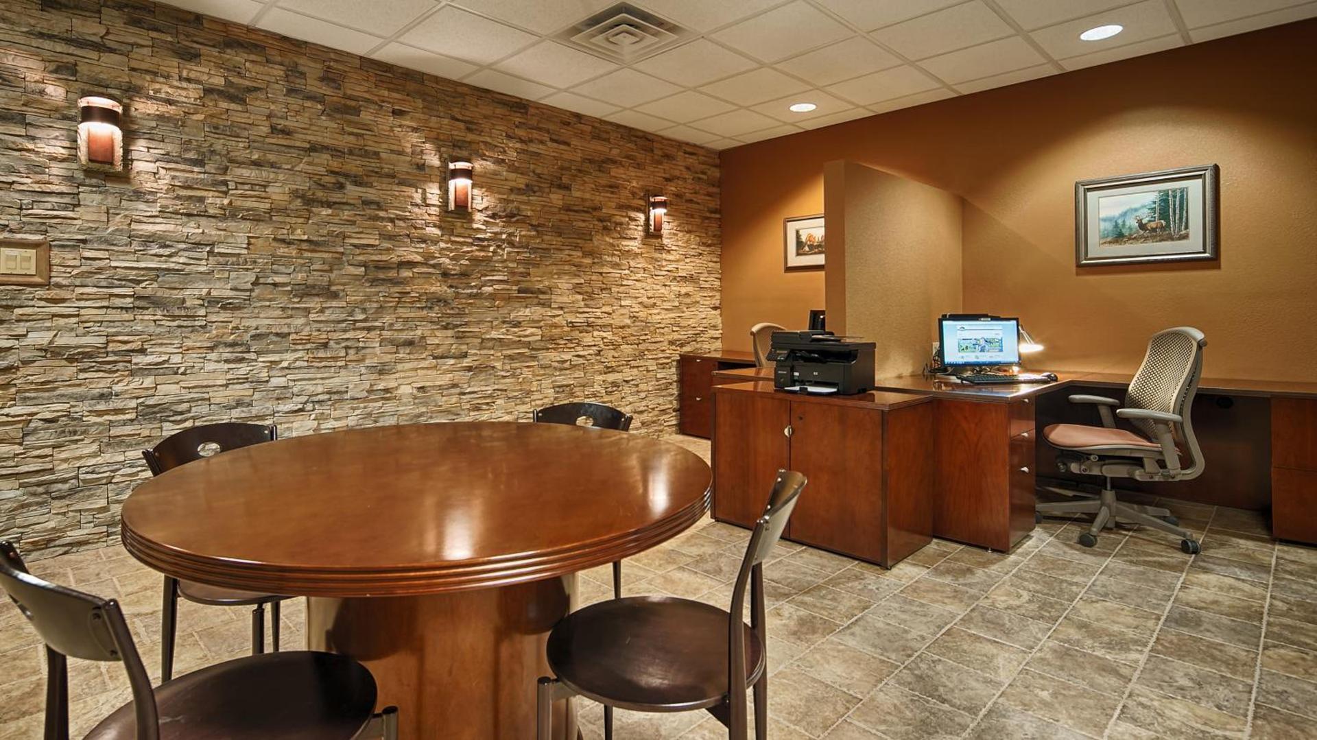 Best Western Plus Raton Hotel photo 74