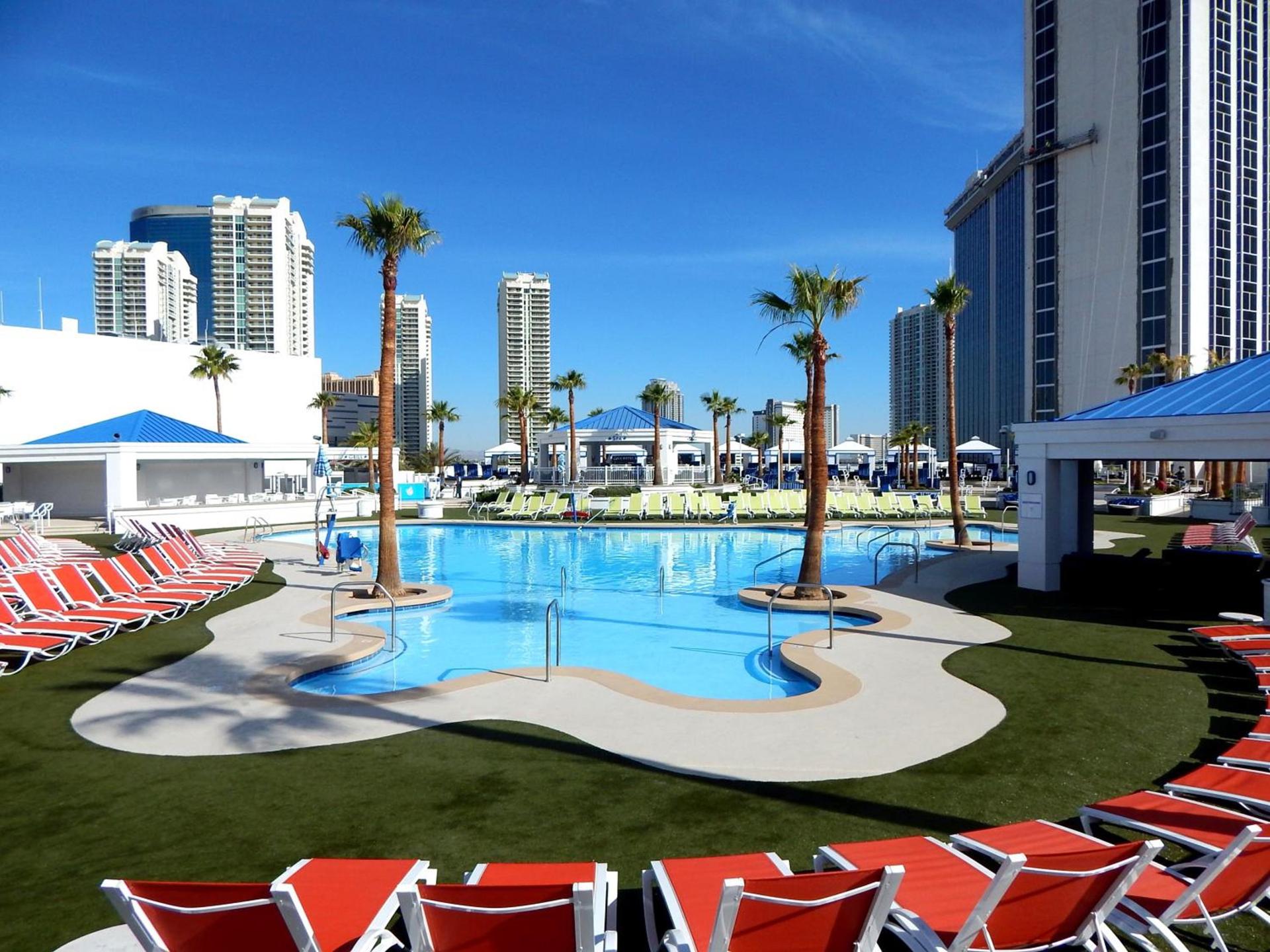 Westgate Las Vegas Resort and Casino photo 8