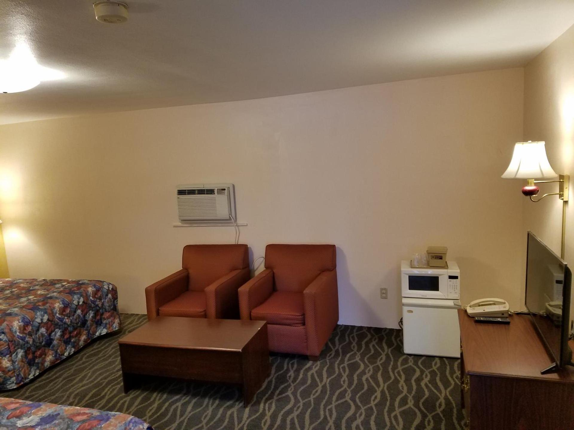 Budget Host Inn photo 21