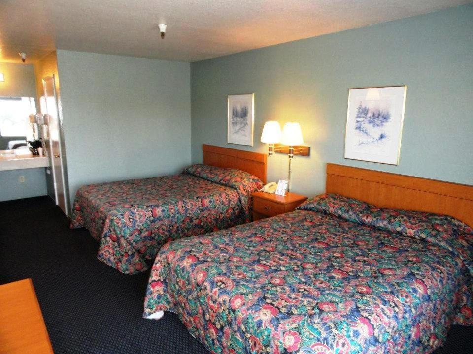 Applegate Inn photo 19