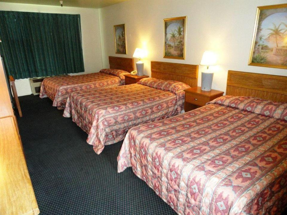 Applegate Inn photo 9