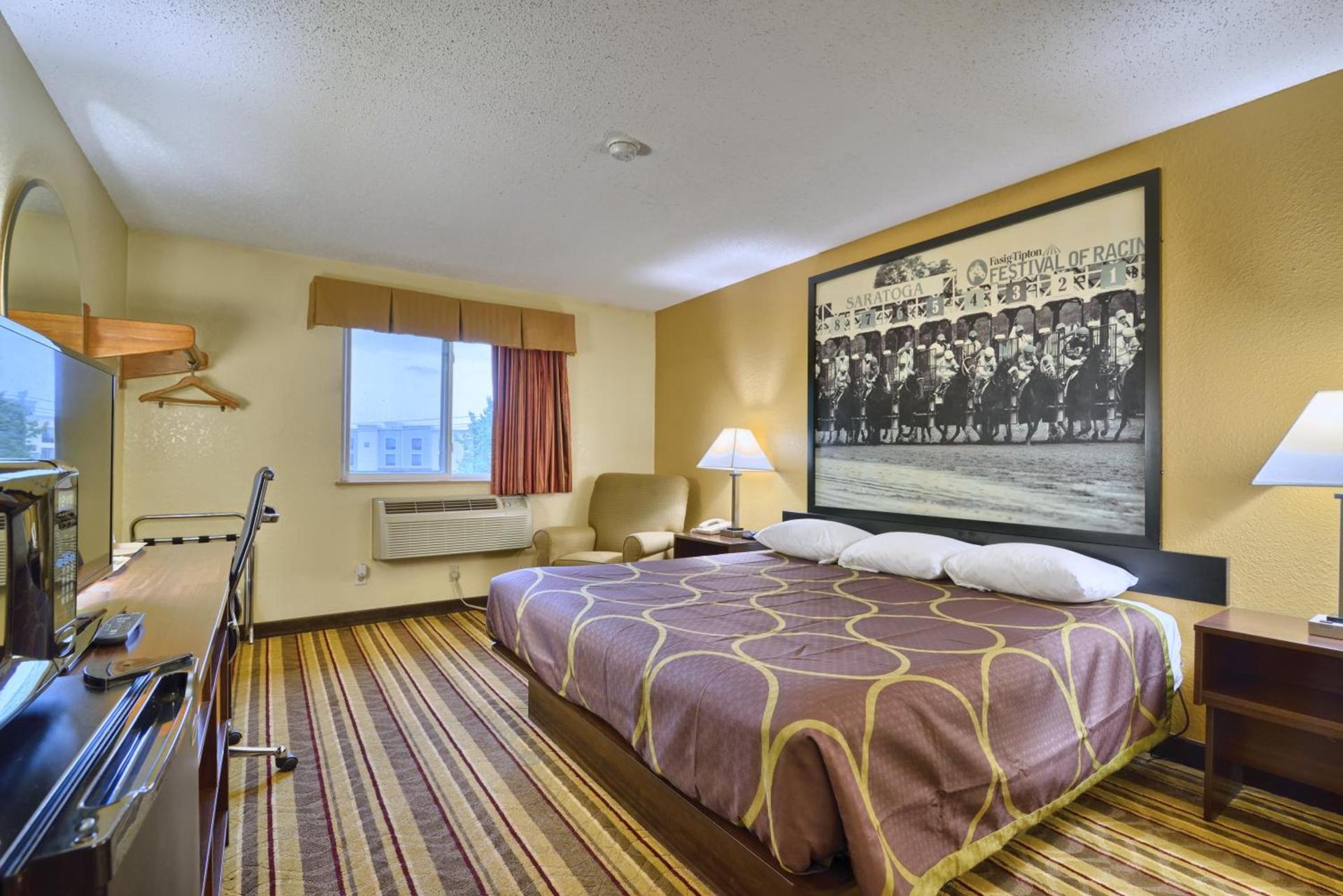 Super 8 by Wyndham Latham - Albany Airport photo 23