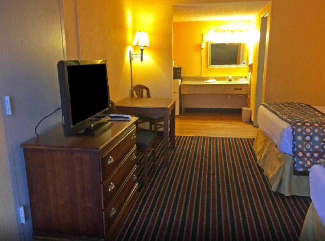 Americas Best Value Inn Pottstown photo 12