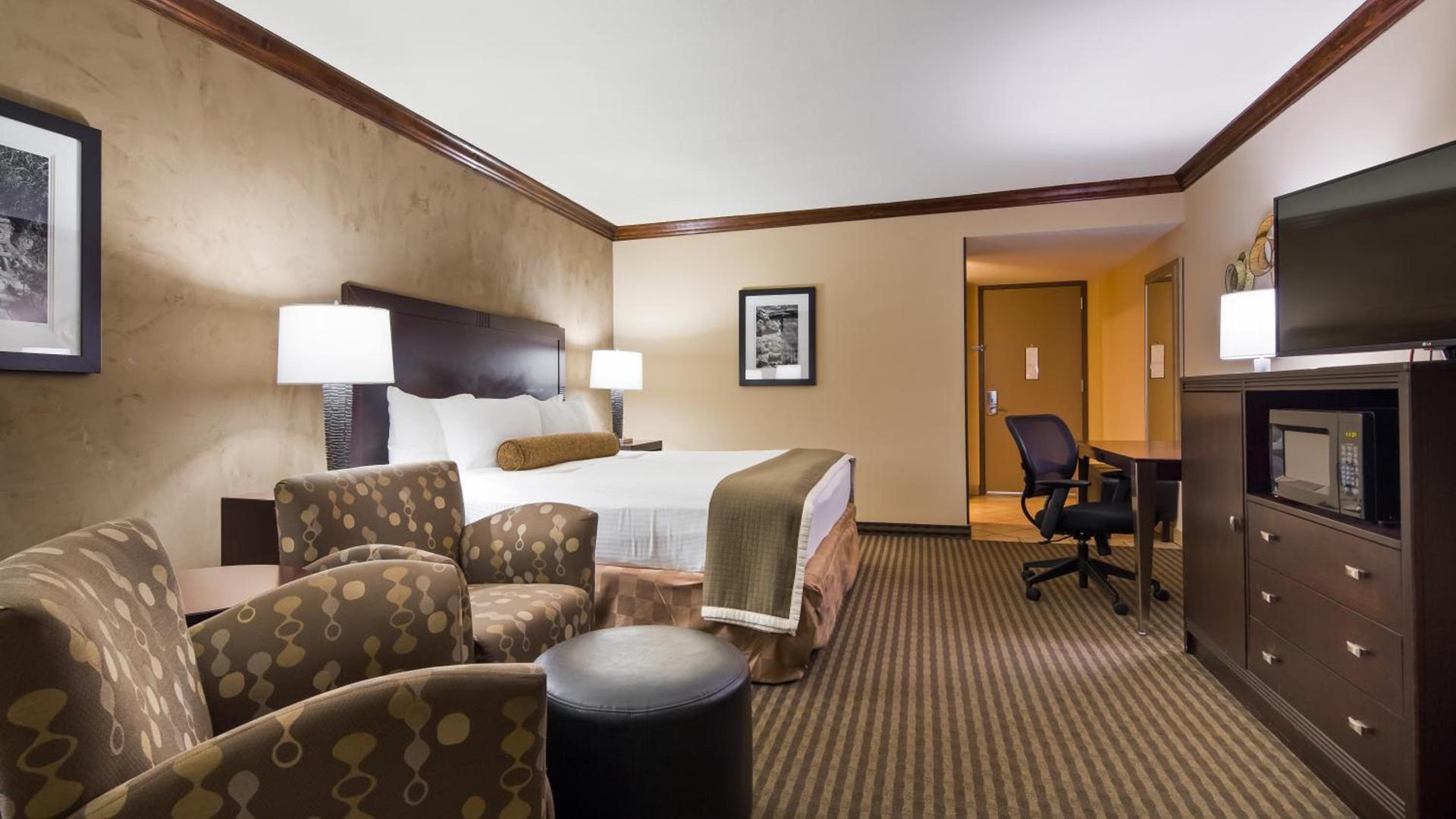 Best Western Plus Raton Hotel photo 64
