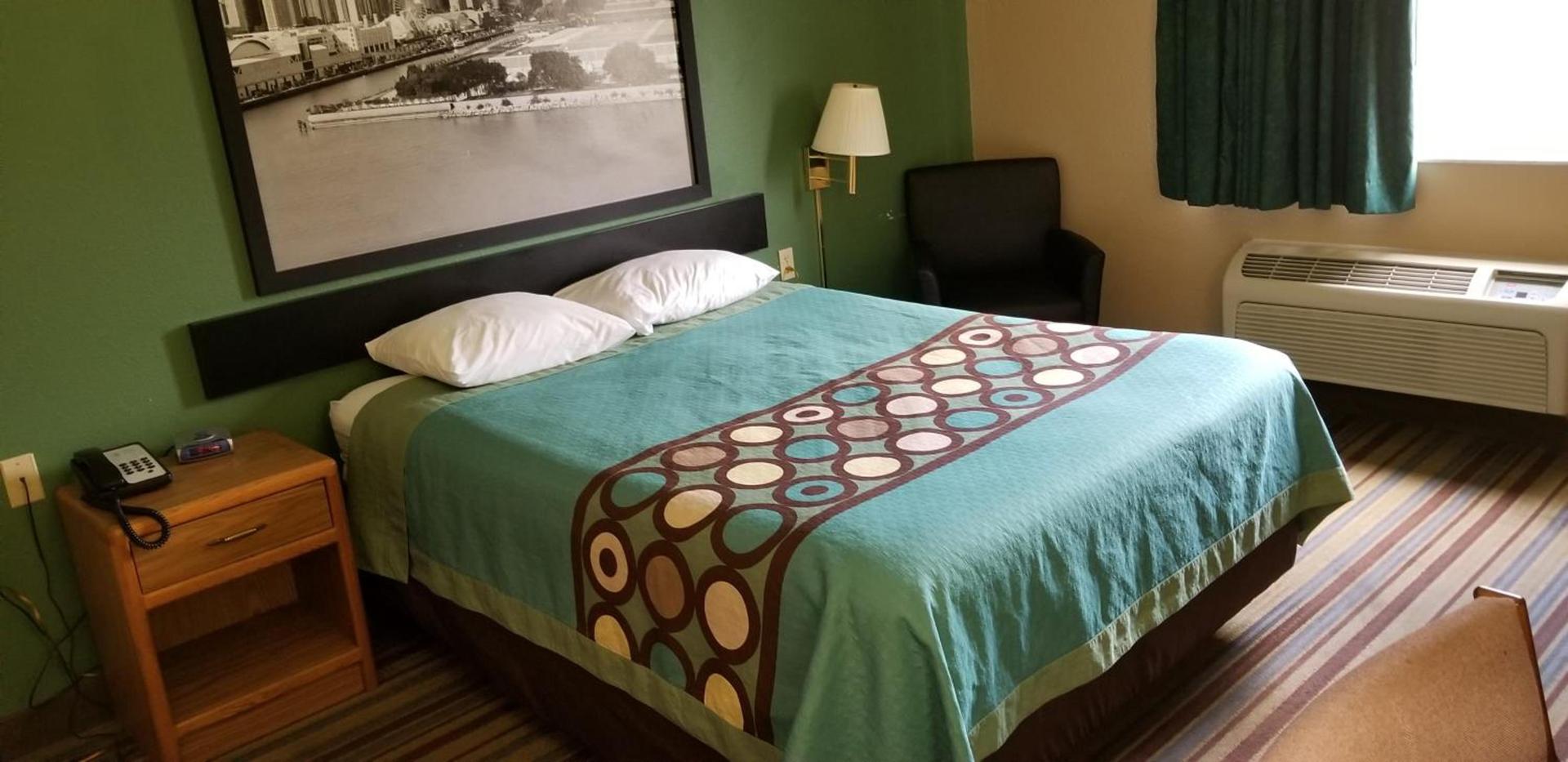 Super 8 by Wyndham Pontoon Beach IL/St. Louis MO Area photo 20