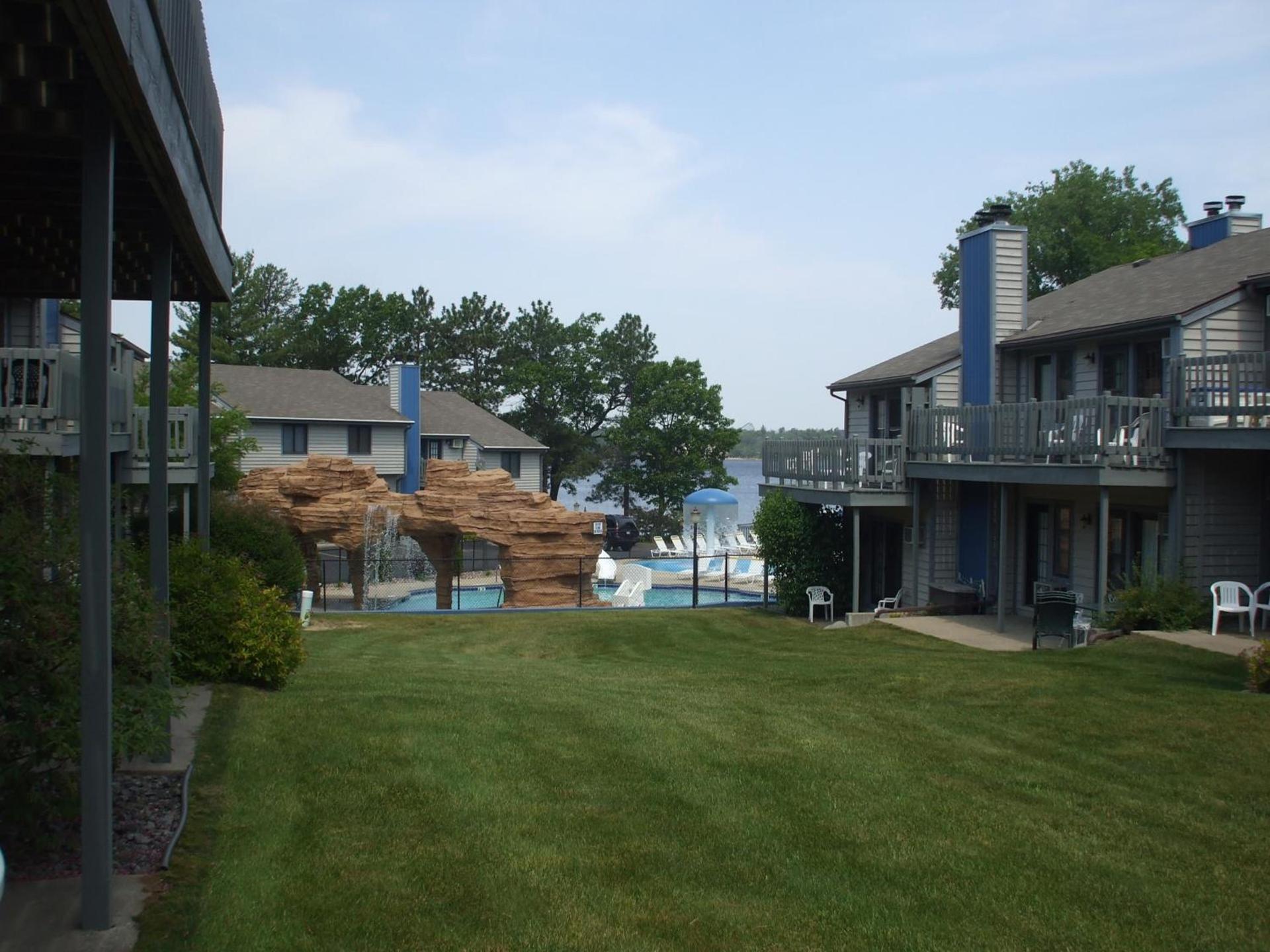 Caribbean Club Resort photo 7