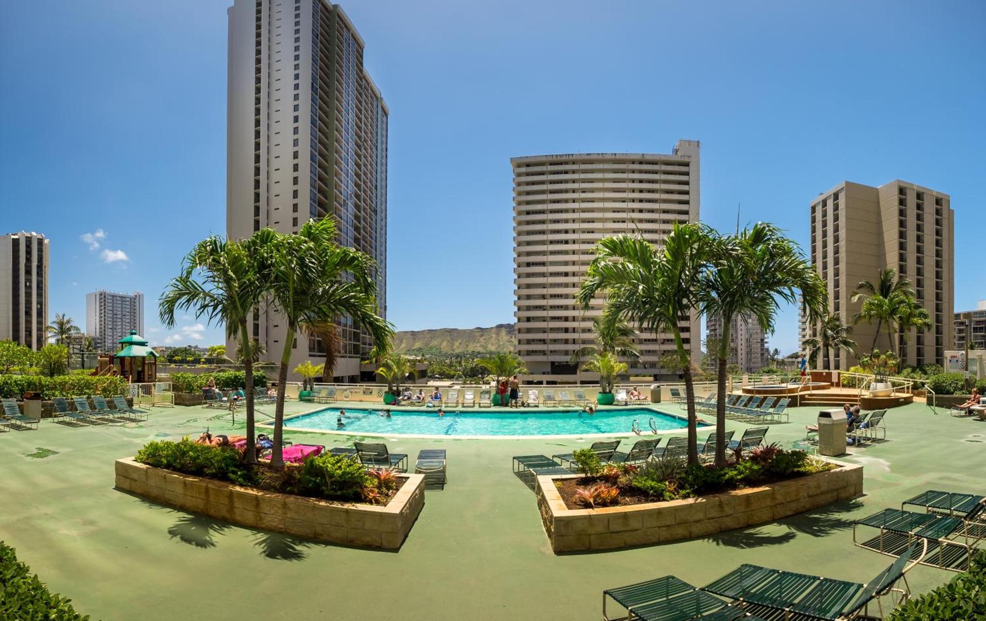 Hawaiian Sun Holidays photo 4