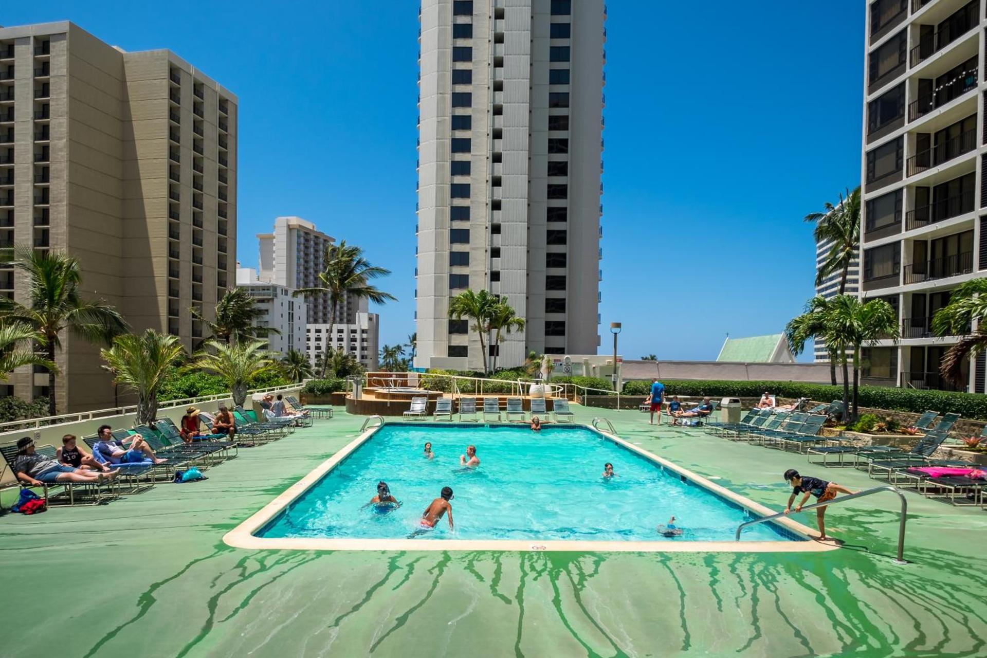 Sweetwater at Waikiki photo 14