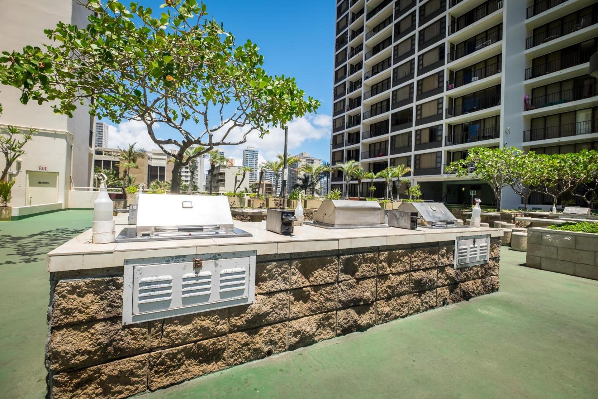 Sweetwater at Waikiki photo 17