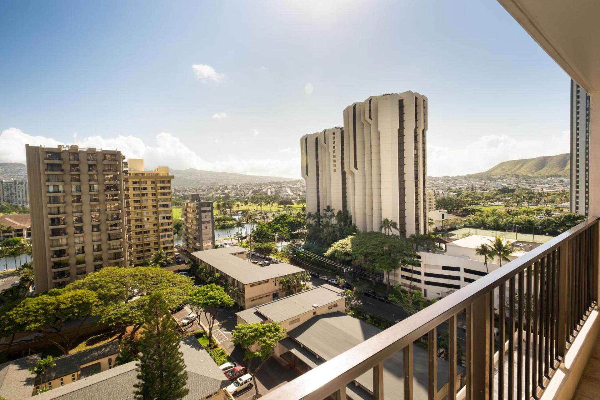 Sweetwater at Waikiki photo 3