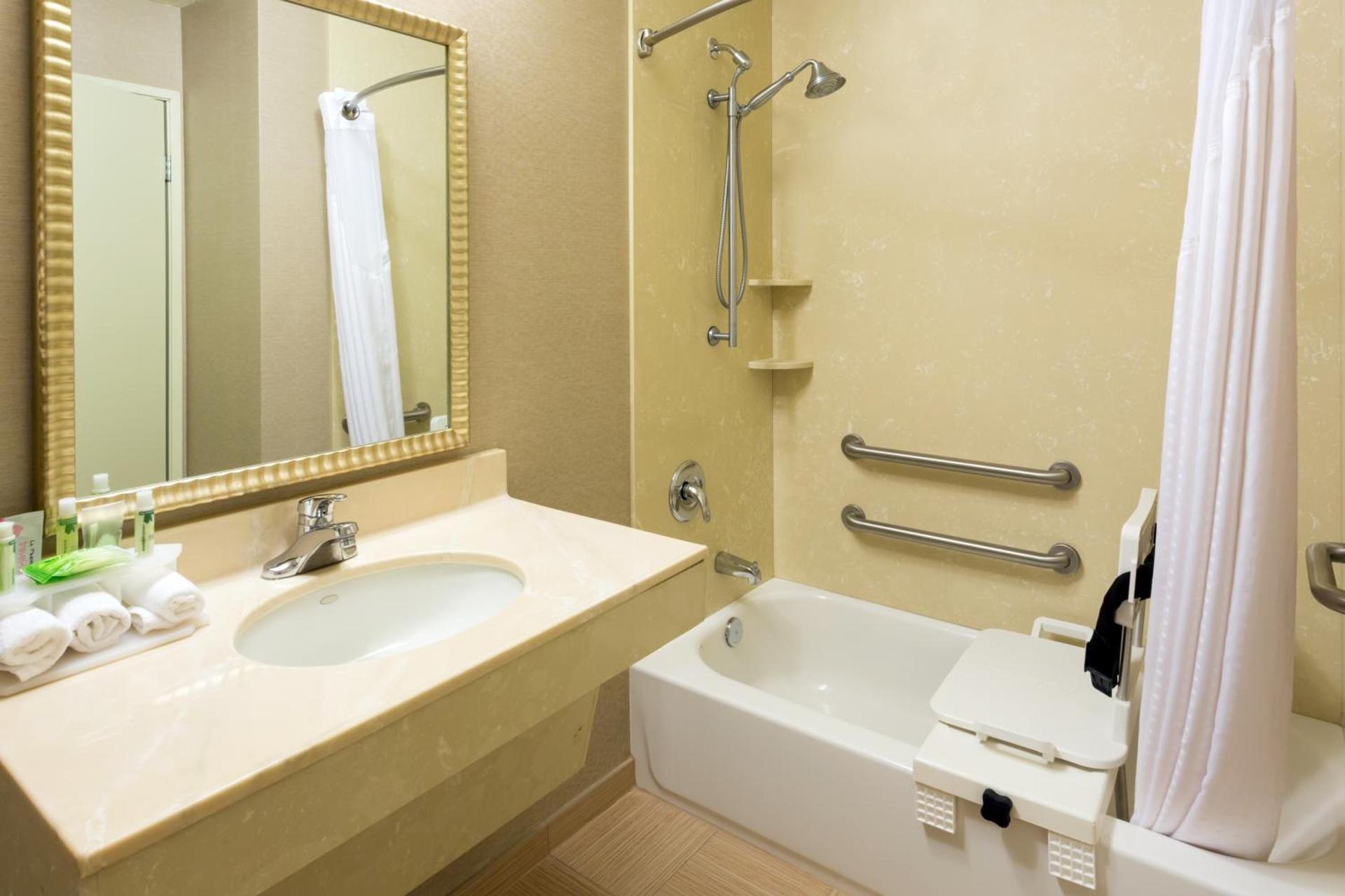 Holiday Inn Express Grants Pass by IHG photo 5