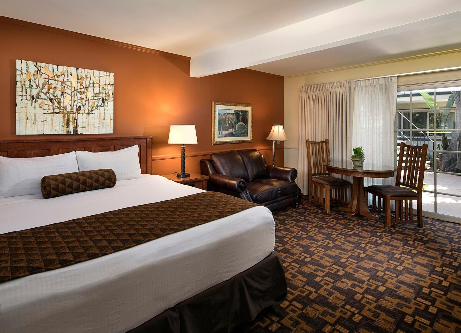 Inn by the Harbor photo 39