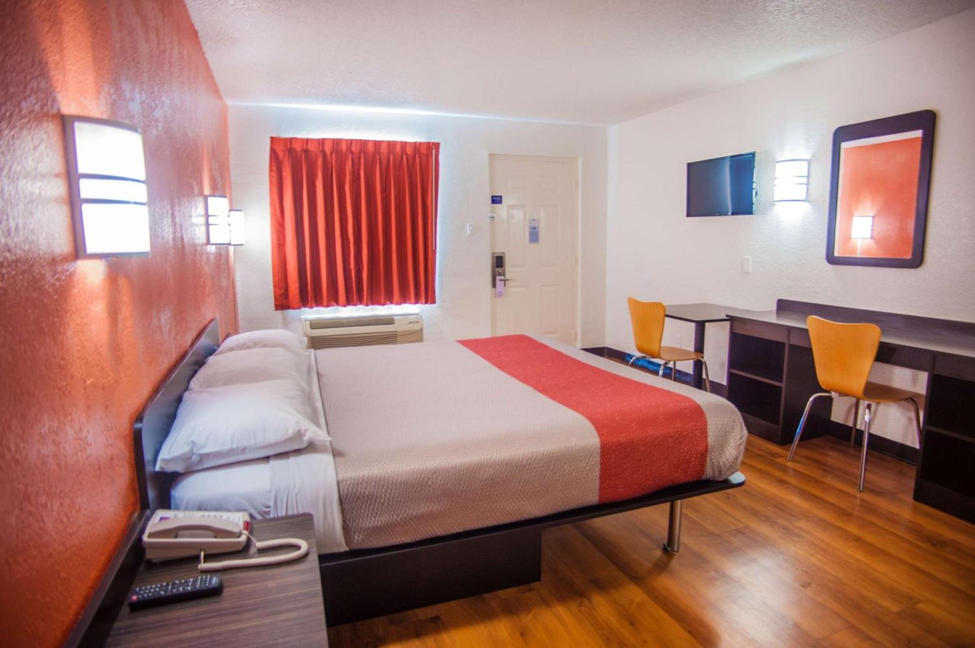 Motel 6-Corsicana, TX photo 12