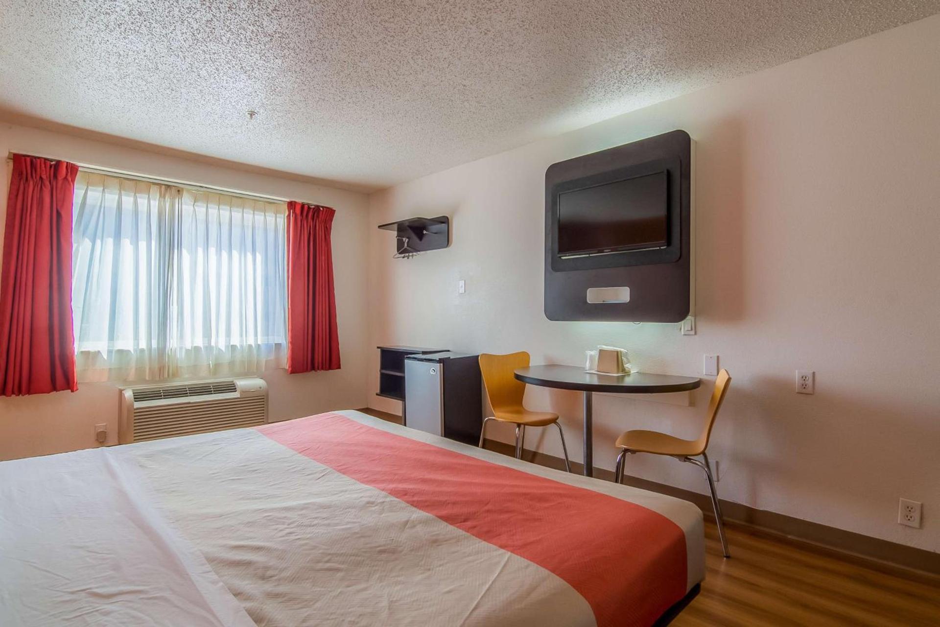 Motel 6-Dallas, TX - North - Richardson photo 29
