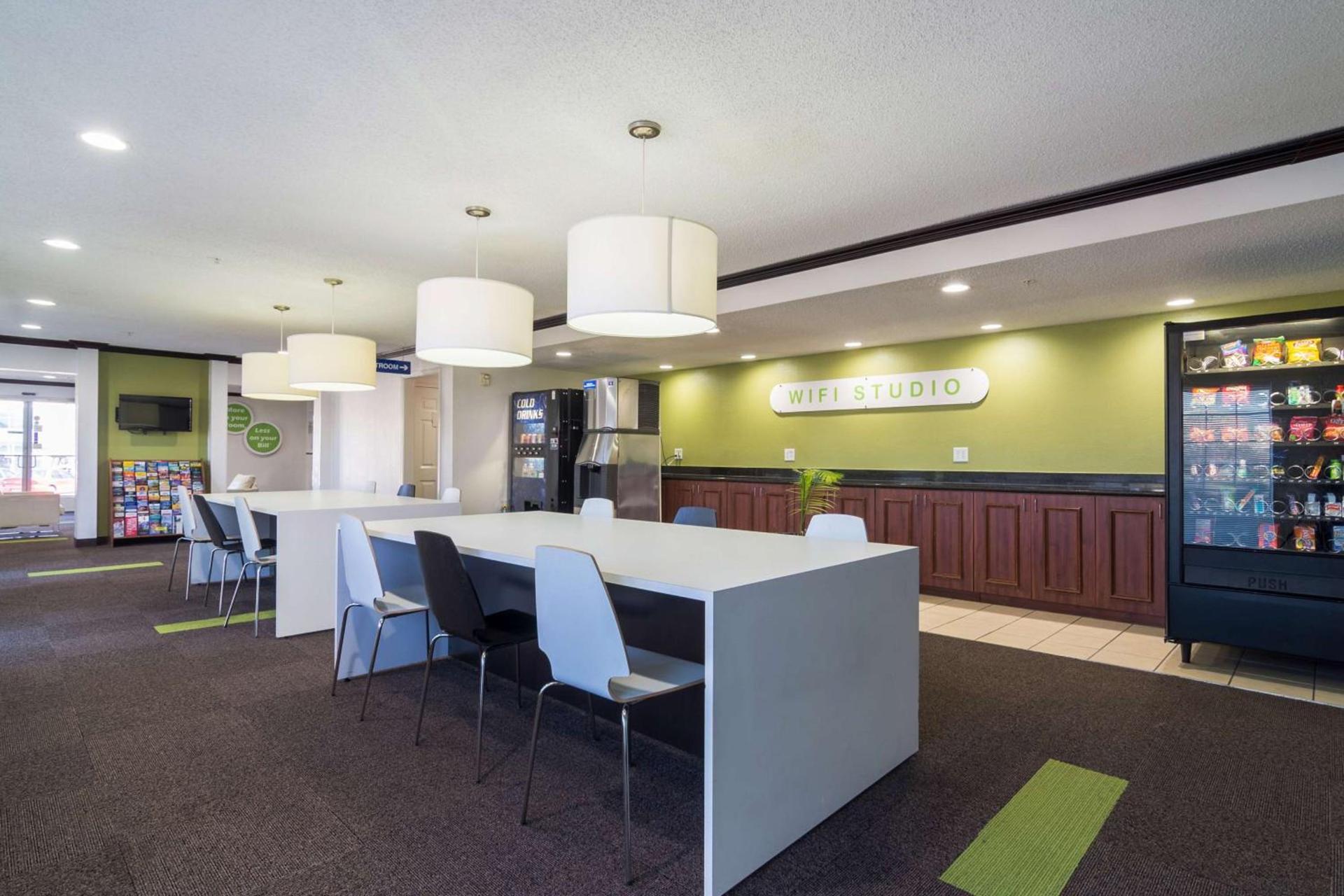 Studio 6-Plano, TX - Dallas - Plano Medical Center photo 23
