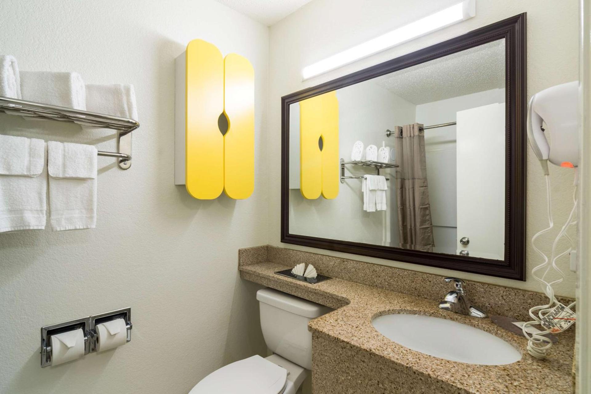Studio 6-Plano, TX - Dallas - Plano Medical Center photo 18