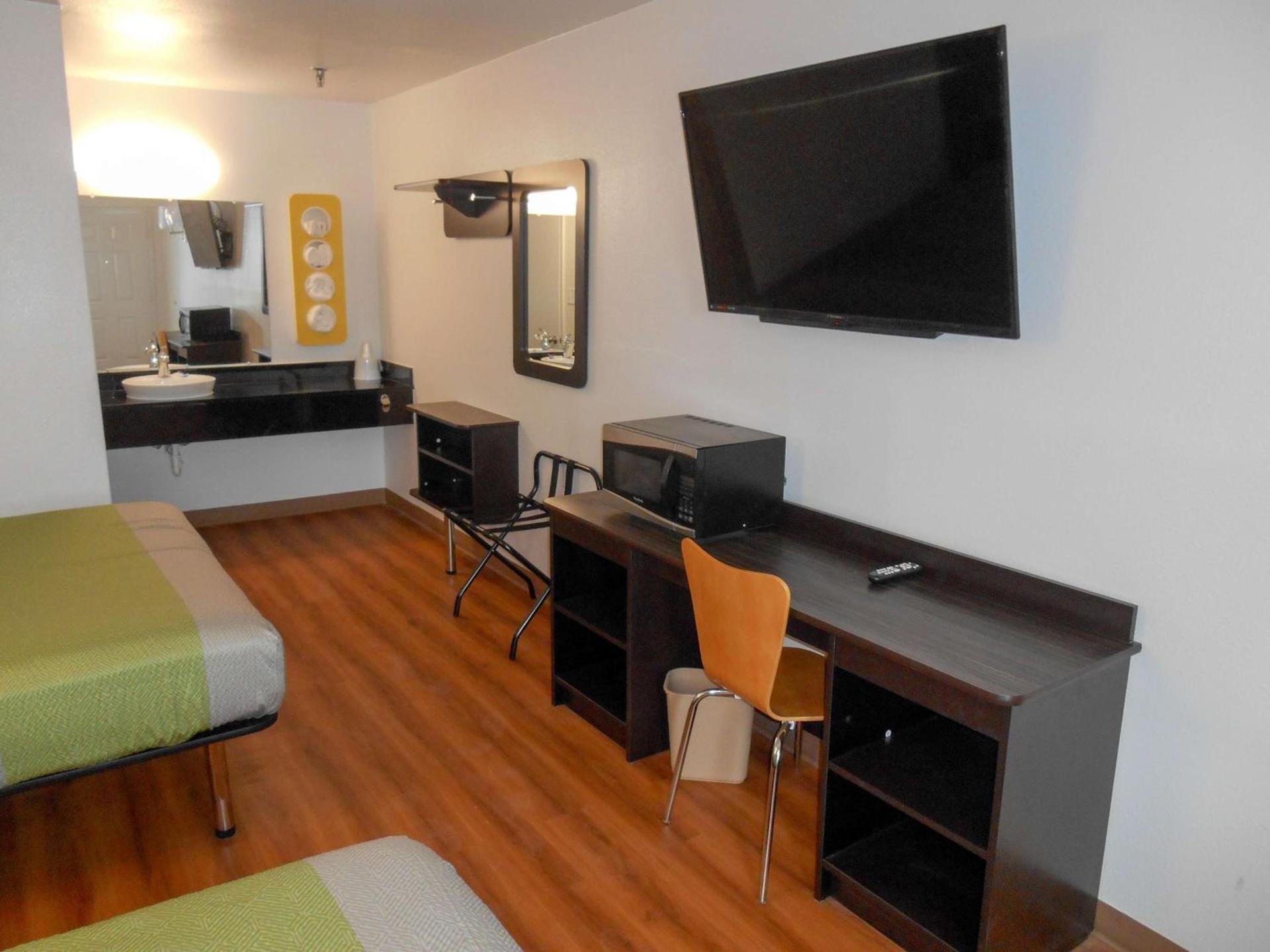 Motel 6 Abilene, TX - East photo 49