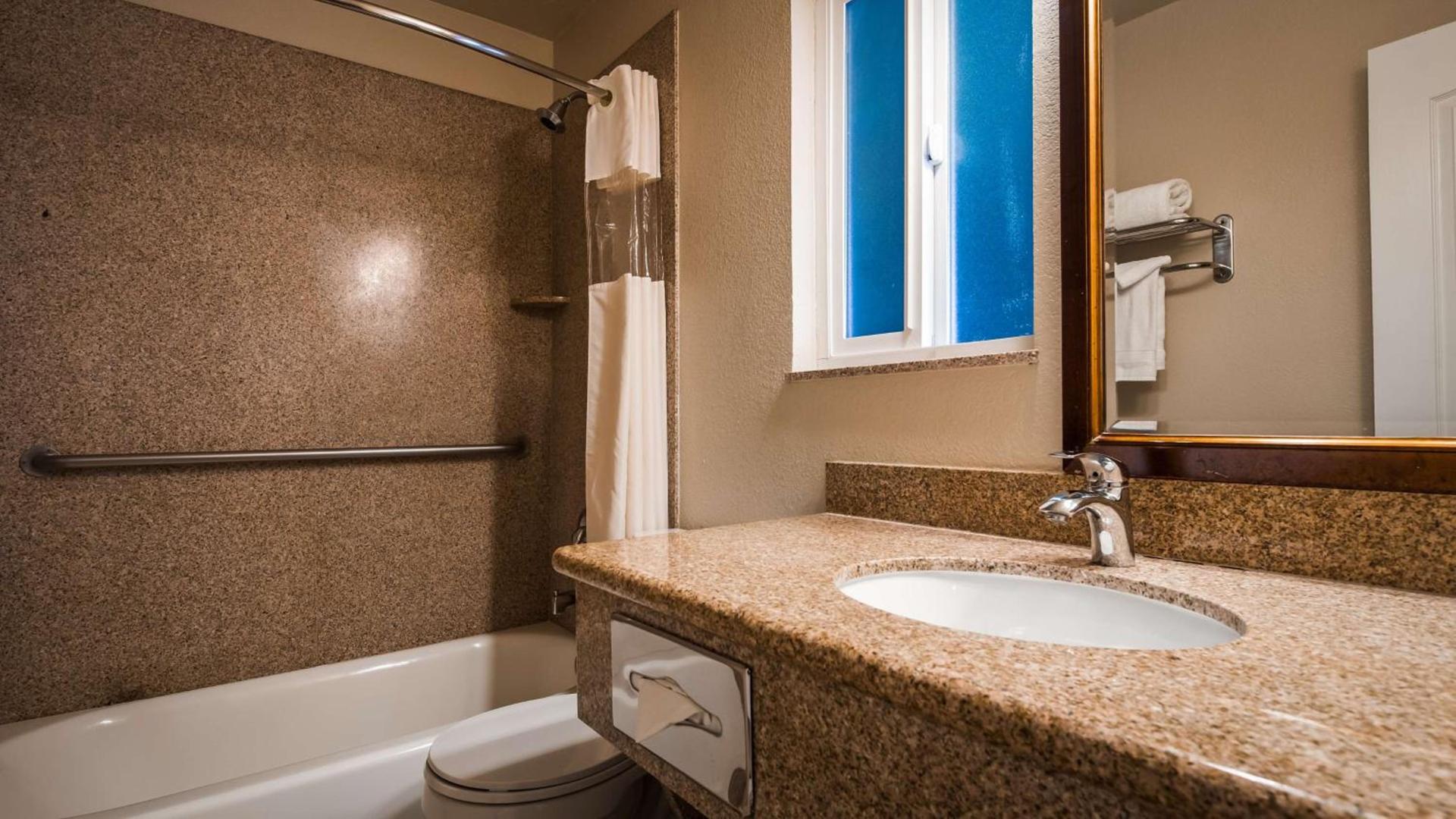 Best Western Tradewinds photo 16