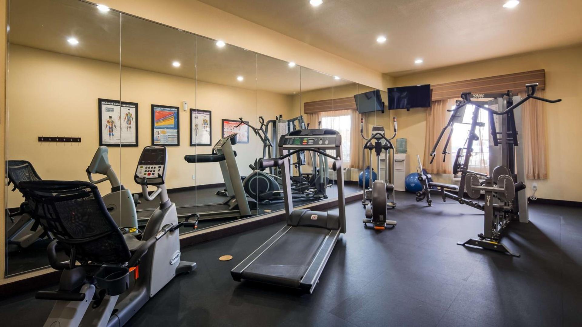 Best Western Plus Christopher Inn & Suites photo 8