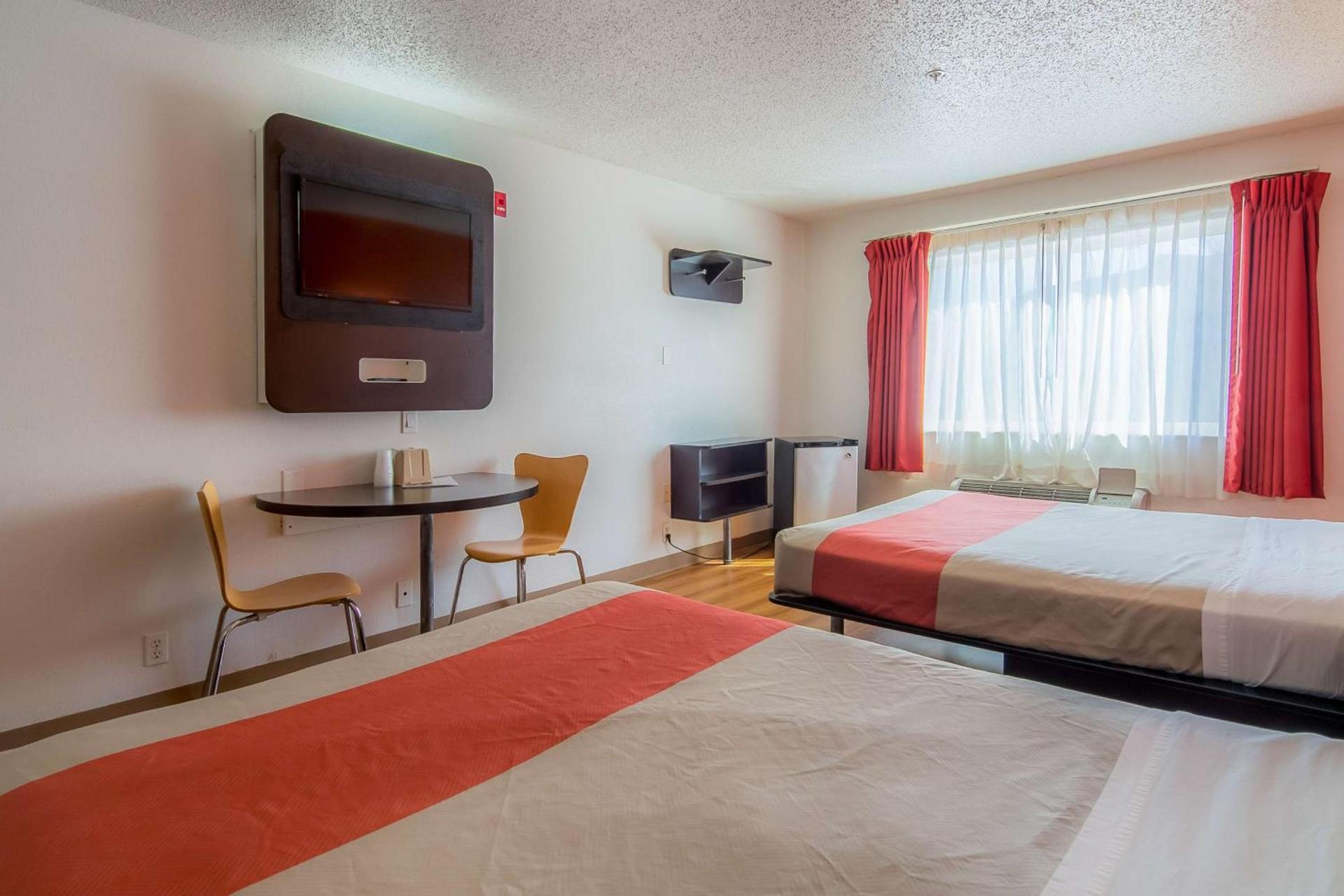 Motel 6-Dallas, TX - North - Richardson photo 26