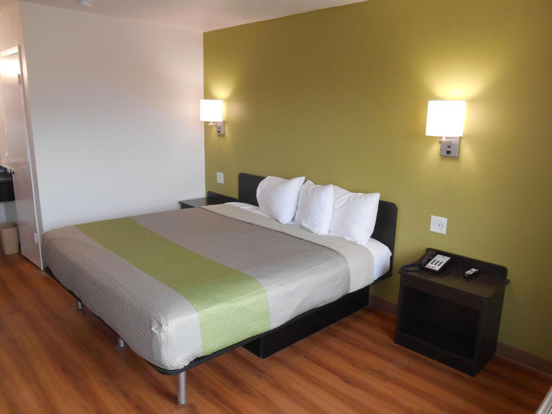 Motel 6 Abilene, TX - East photo 45