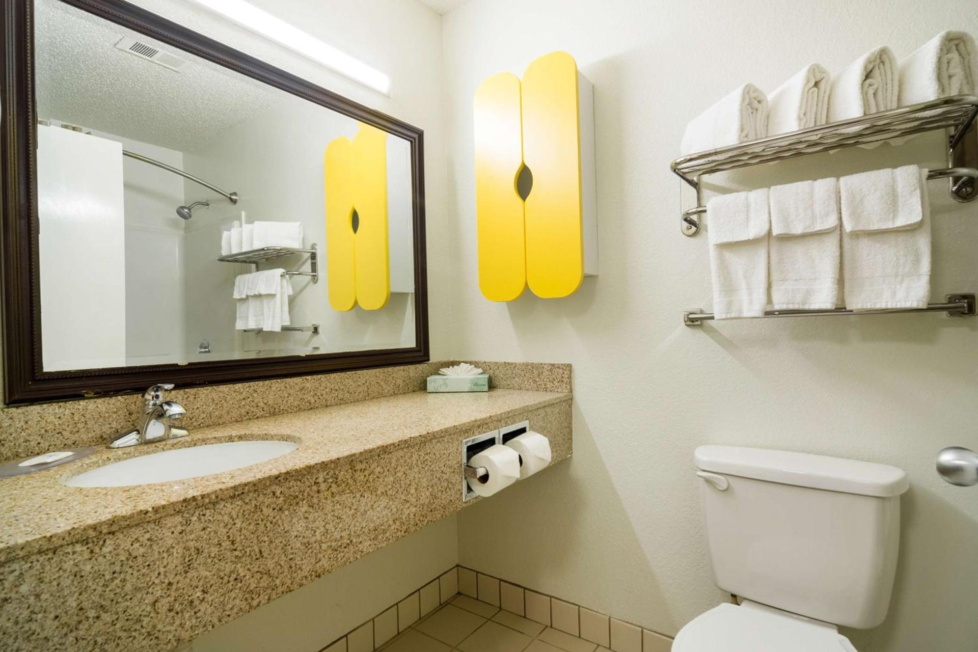 Studio 6-Plano, TX - Dallas - Plano Medical Center photo 21