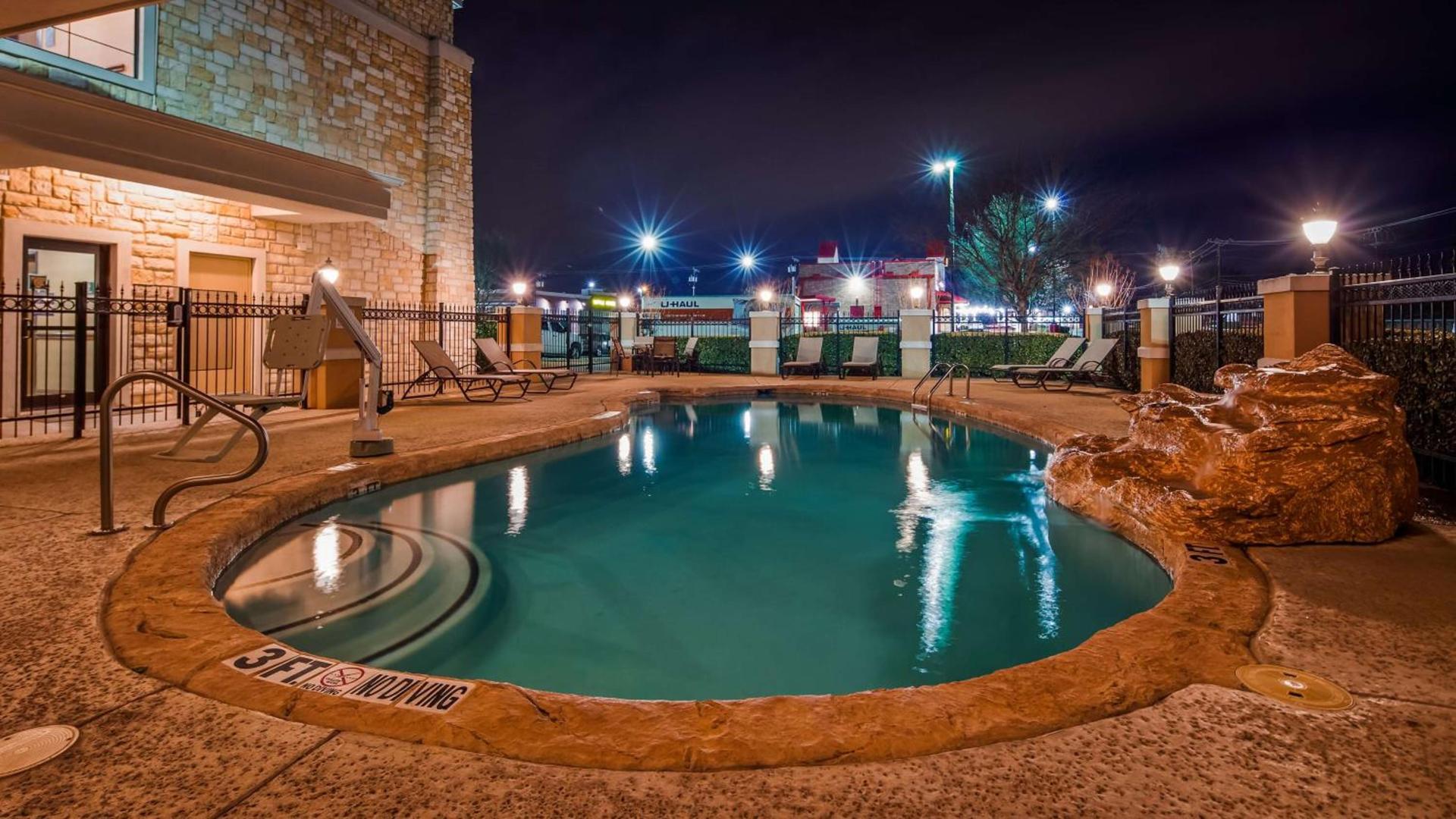 Best Western Plus Christopher Inn & Suites photo 9