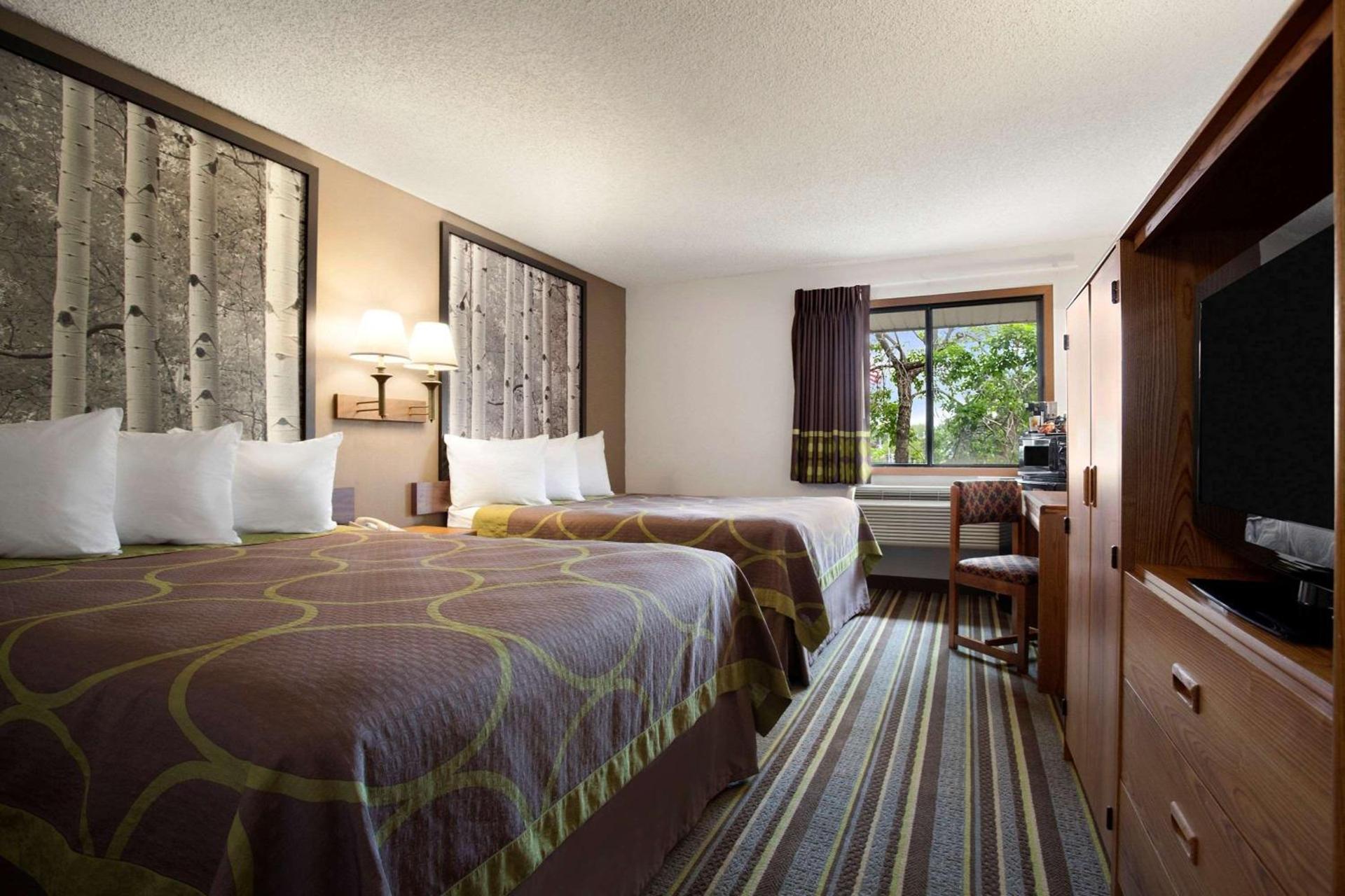 Super 8 by Wyndham Westminster Denver North photo 11
