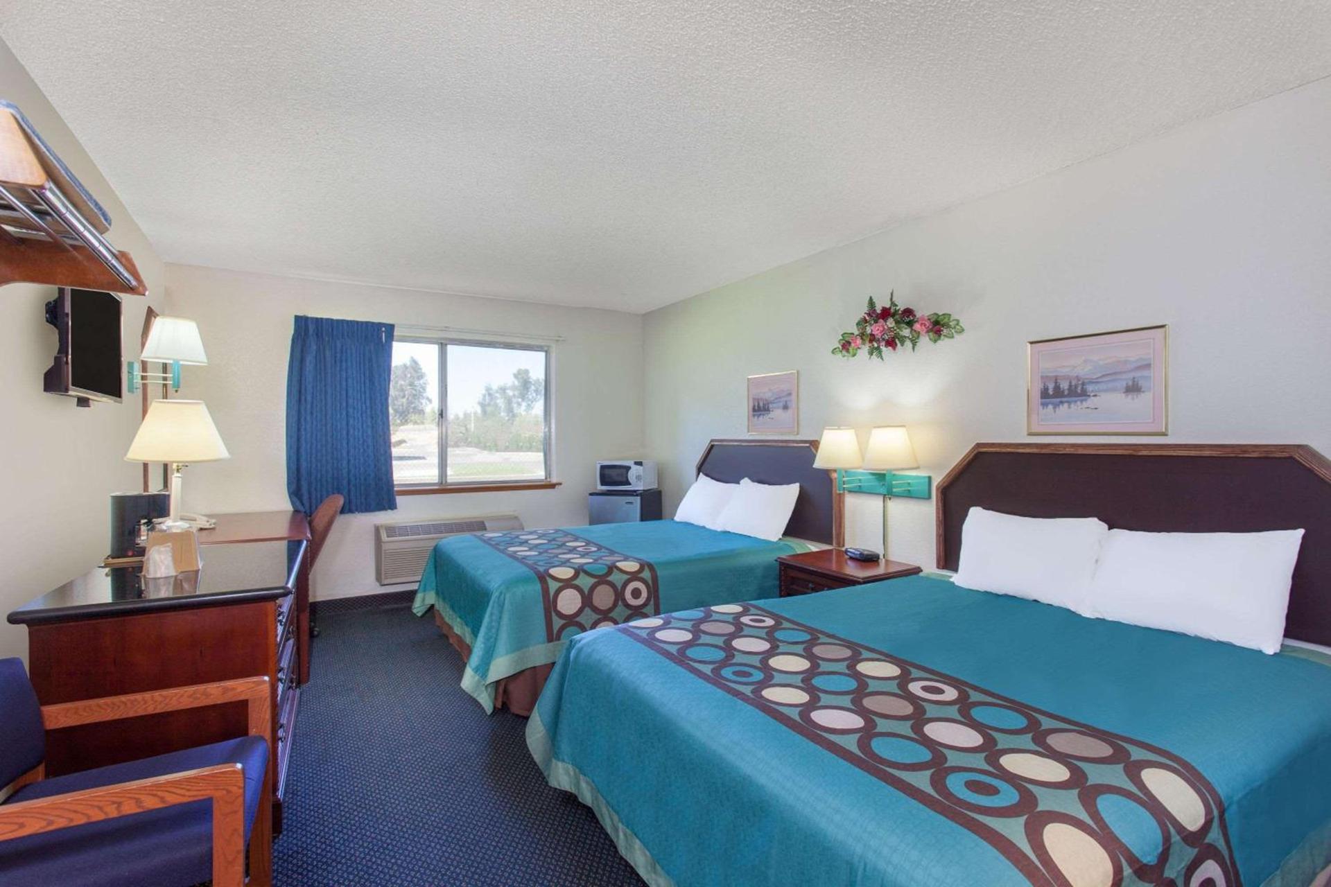 Super 8 by Wyndham Selma/Fresno Area photo 7