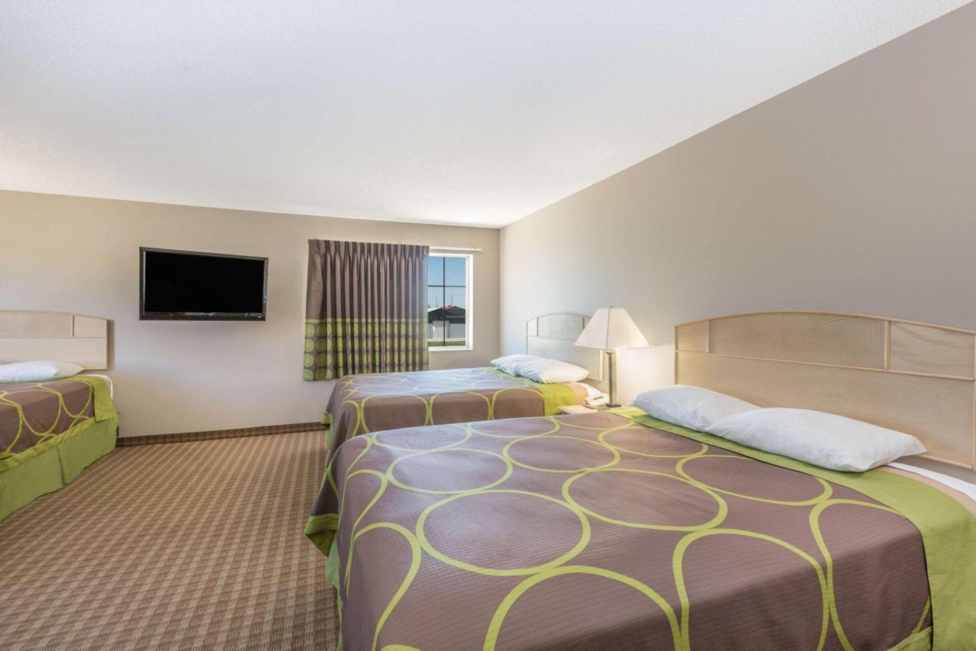 Super 8 by Wyndham Carroll/East photo 22