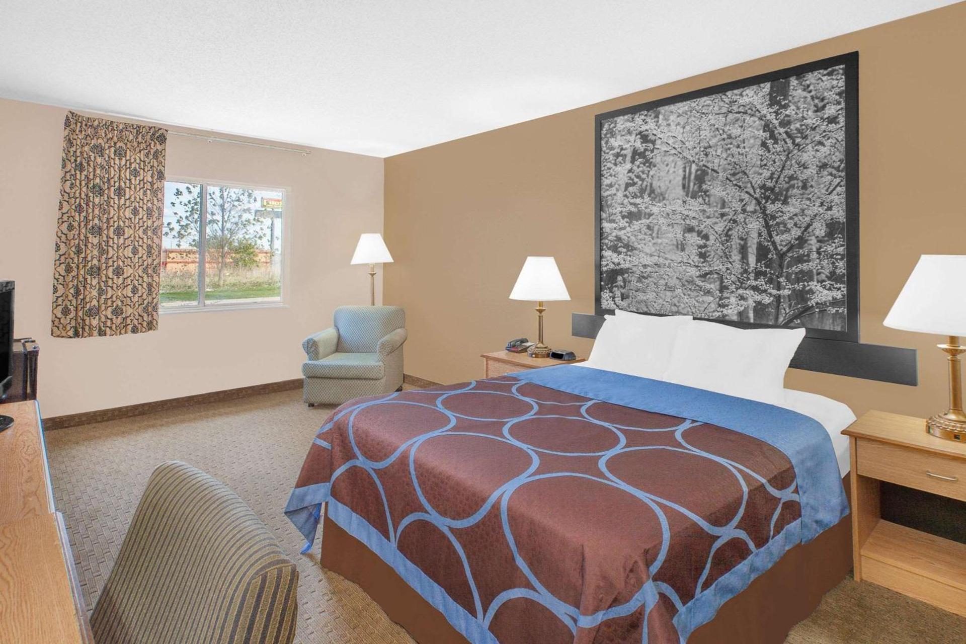 Super 8 by Wyndham Seville photo 14