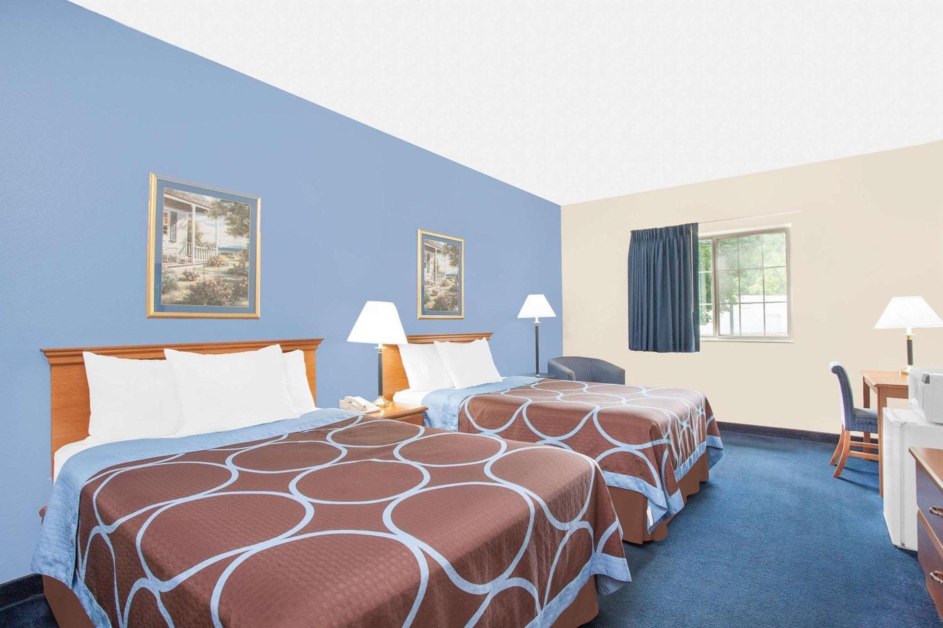 Super 8 by Wyndham Cobleskill NY photo 12