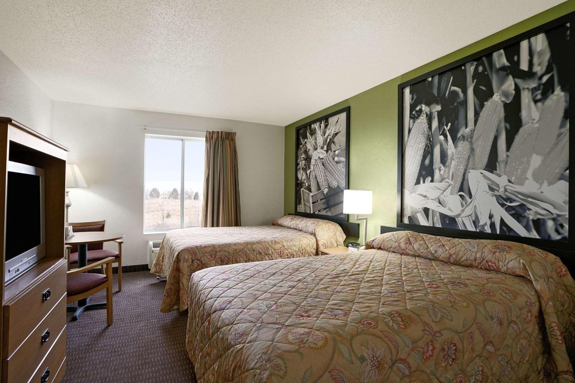 Super 8 by Wyndham Corydon photo 5