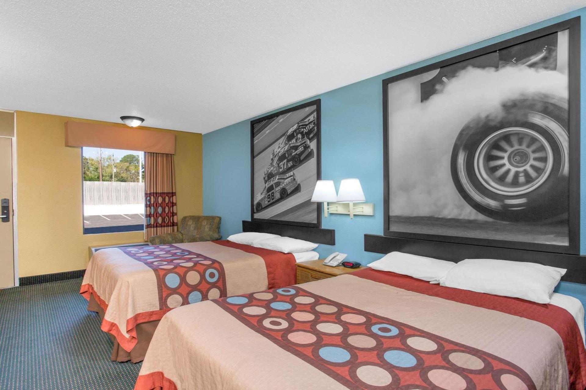 Super 8 by Wyndham Dunn photo 5