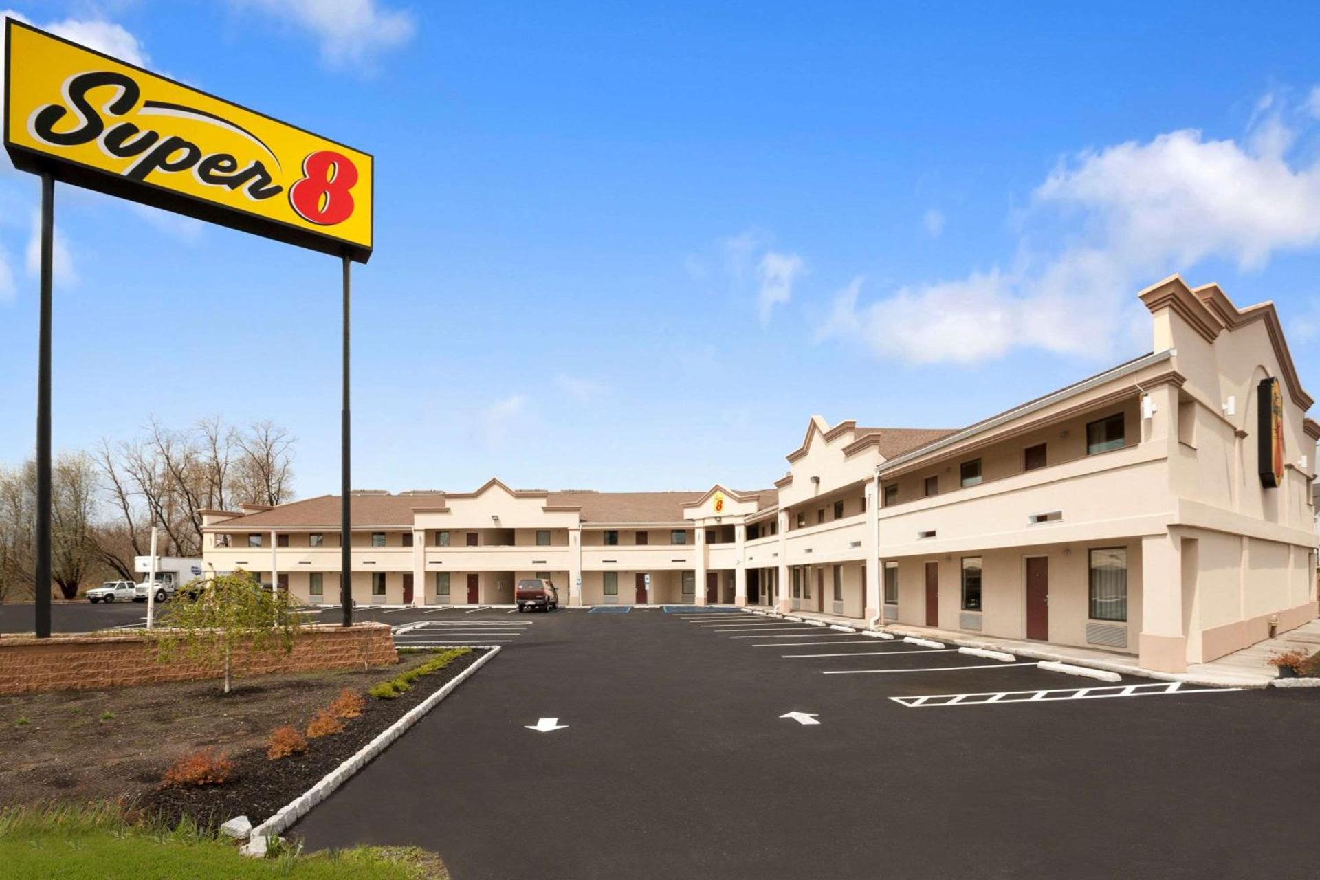 Super 8 by Wyndham Rahway/Newark photo 24