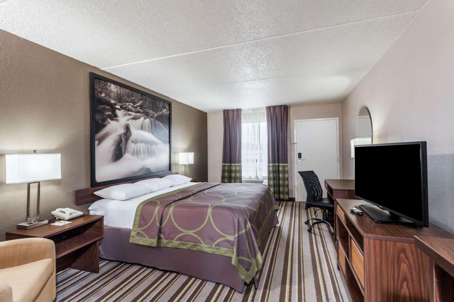 Super 8 by Wyndham Pigeon Forge-Emert St photo 19