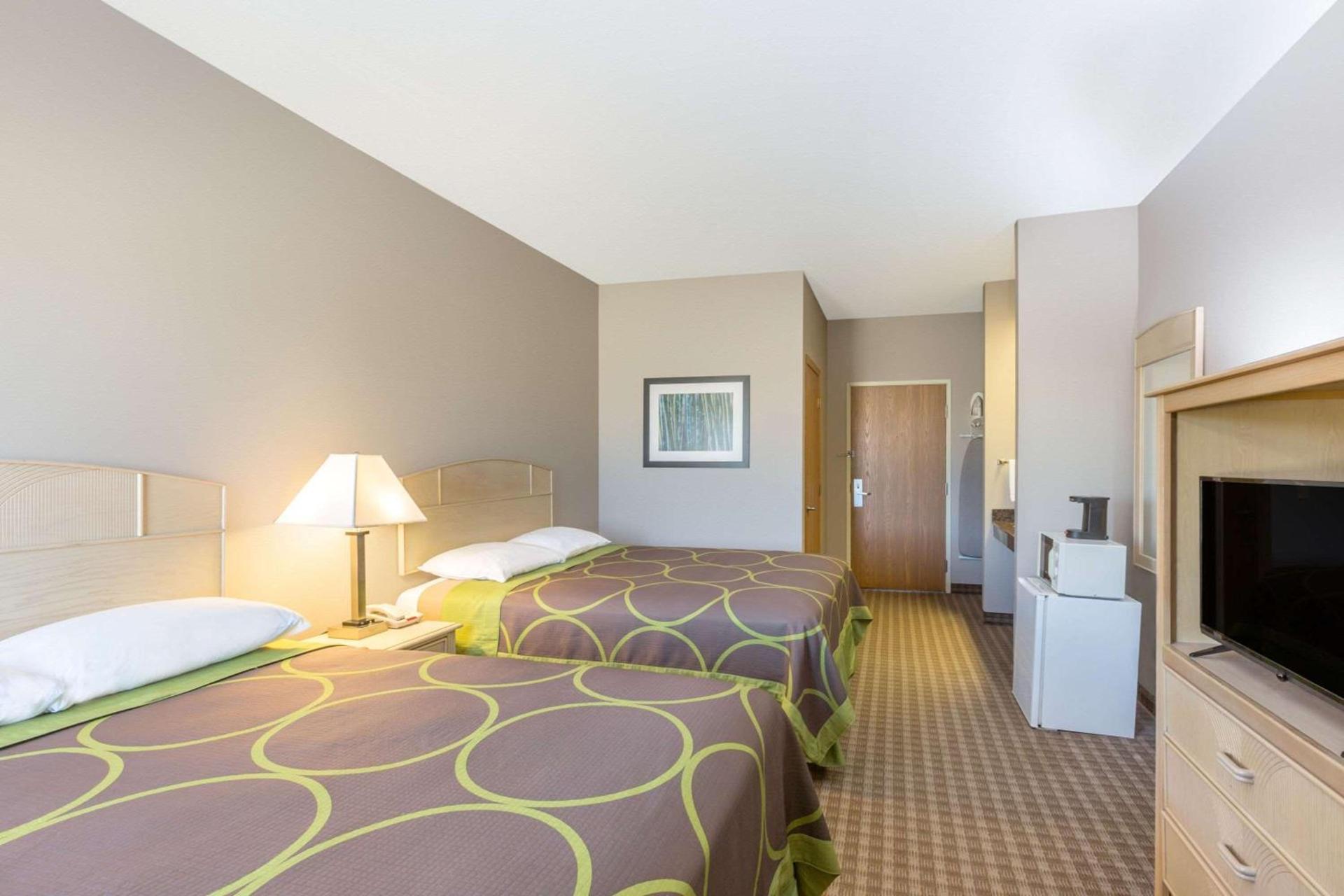 Super 8 by Wyndham Carroll/East photo 20