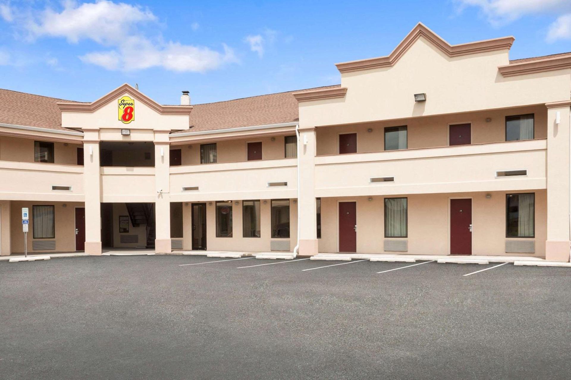 Super 8 by Wyndham Rahway/Newark — hotel in Rahway
