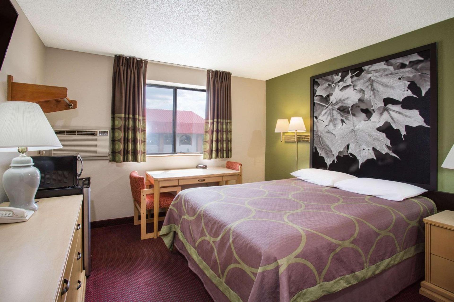 Super 8 by Wyndham Salem VA photo 5