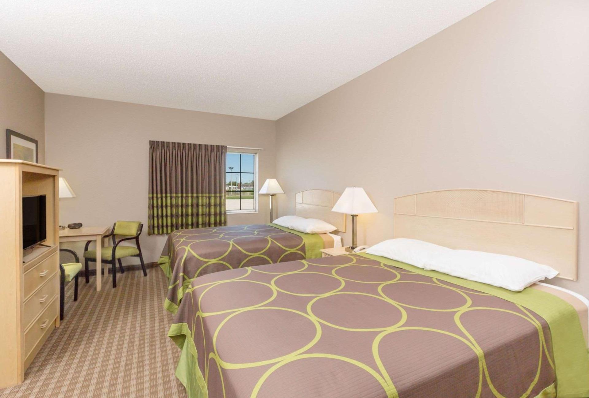 Super 8 by Wyndham Carroll/East photo 15