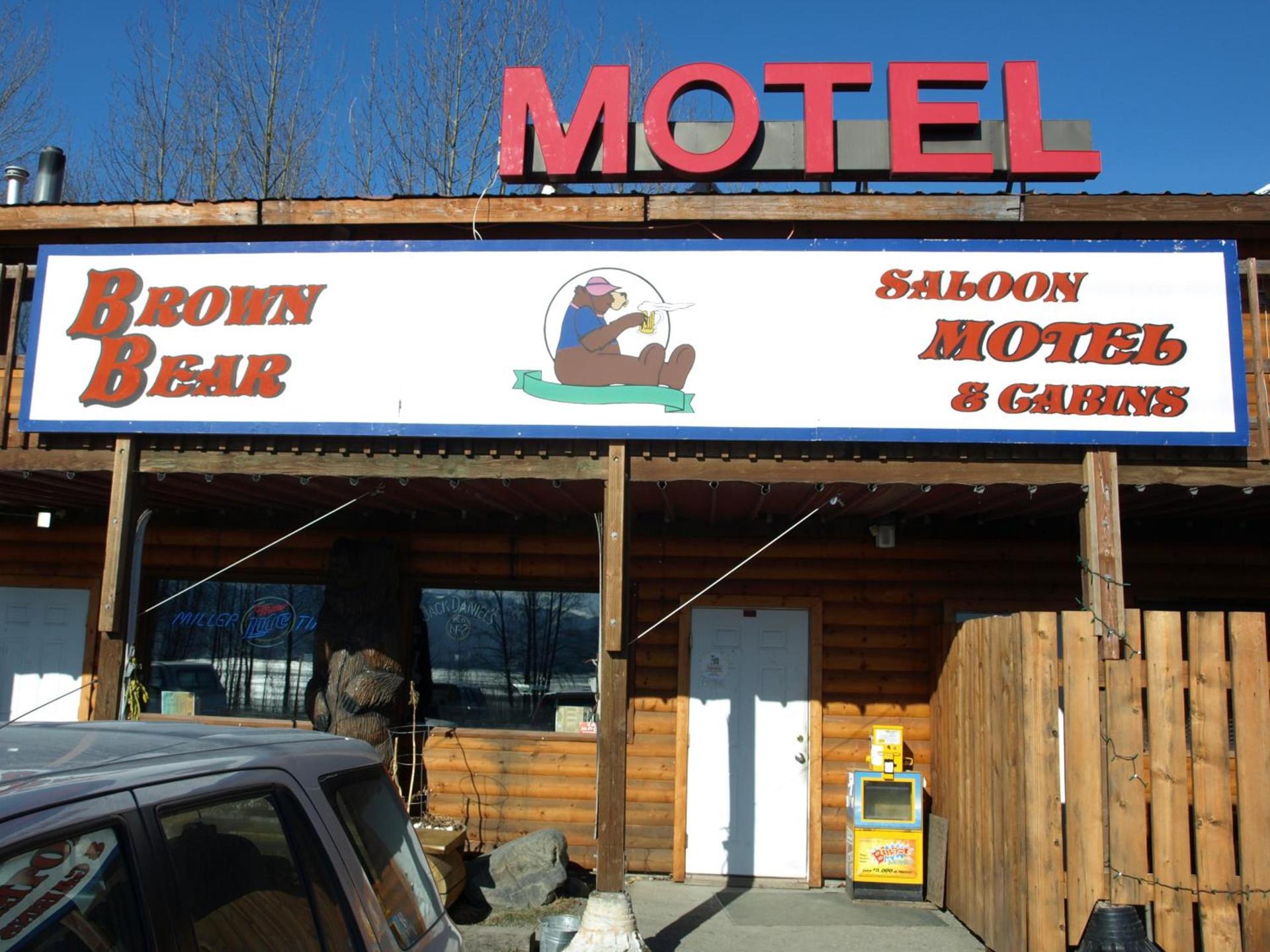 Brown Bear Saloon & Motel photo 1