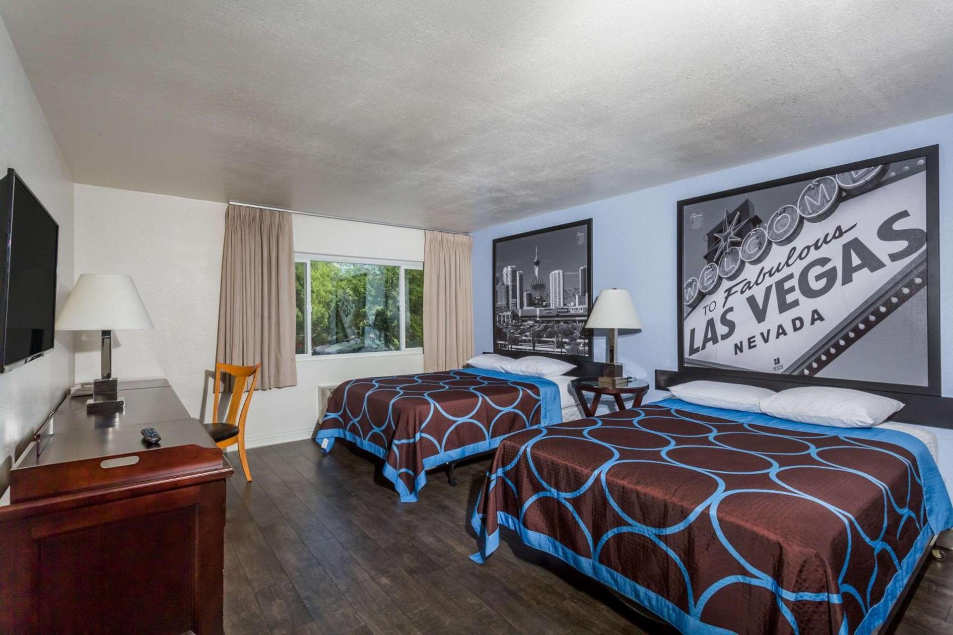 Super 8 by Wyndham Las Vegas North Strip/Fremont St. Area photo 4