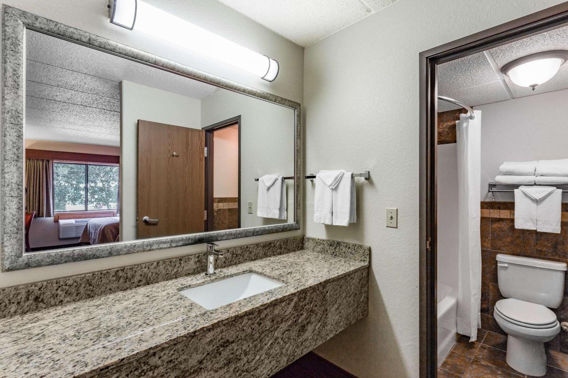AmericInn by Wyndham Medora photo 31