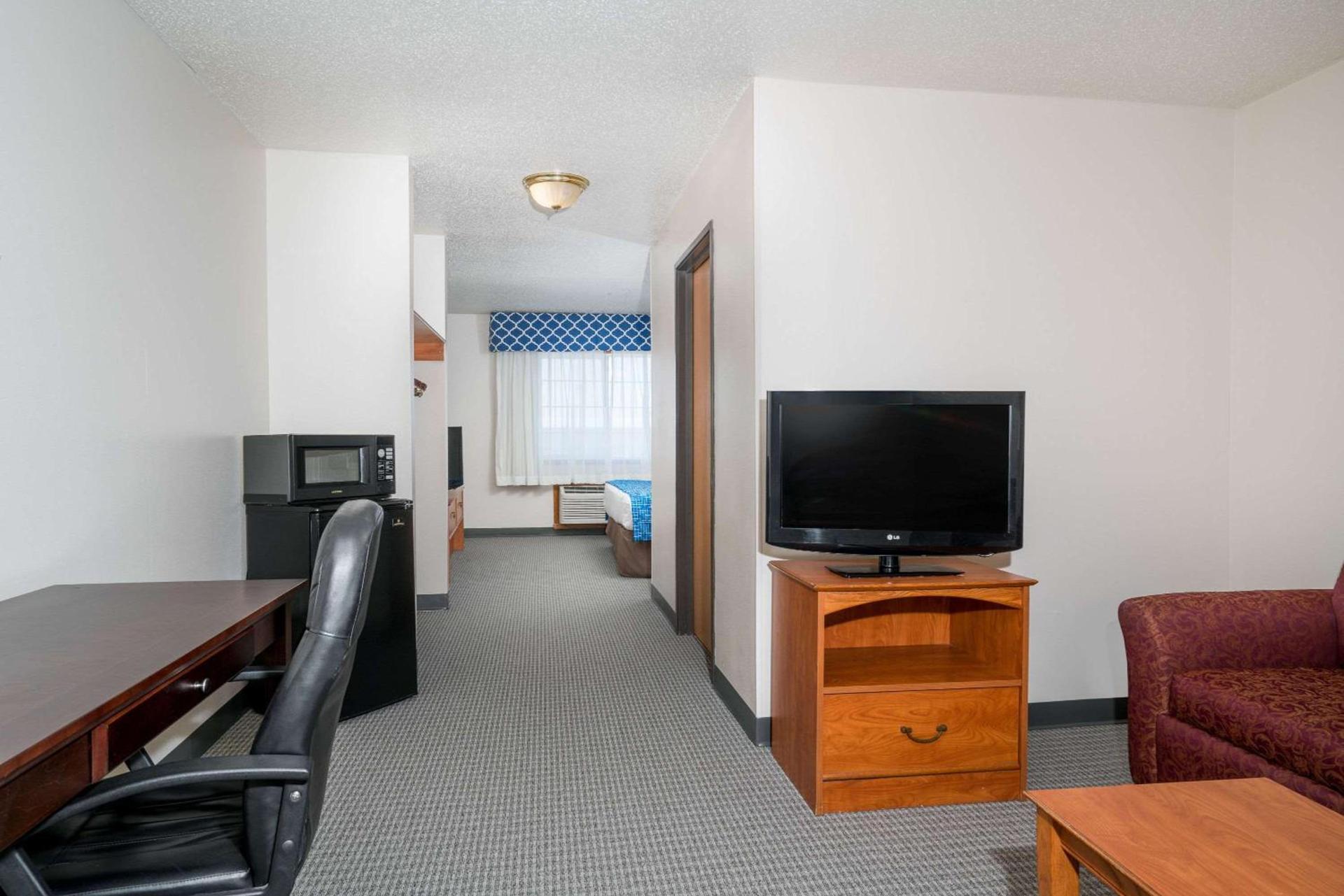 Ramada Limited Cockeysville photo 21