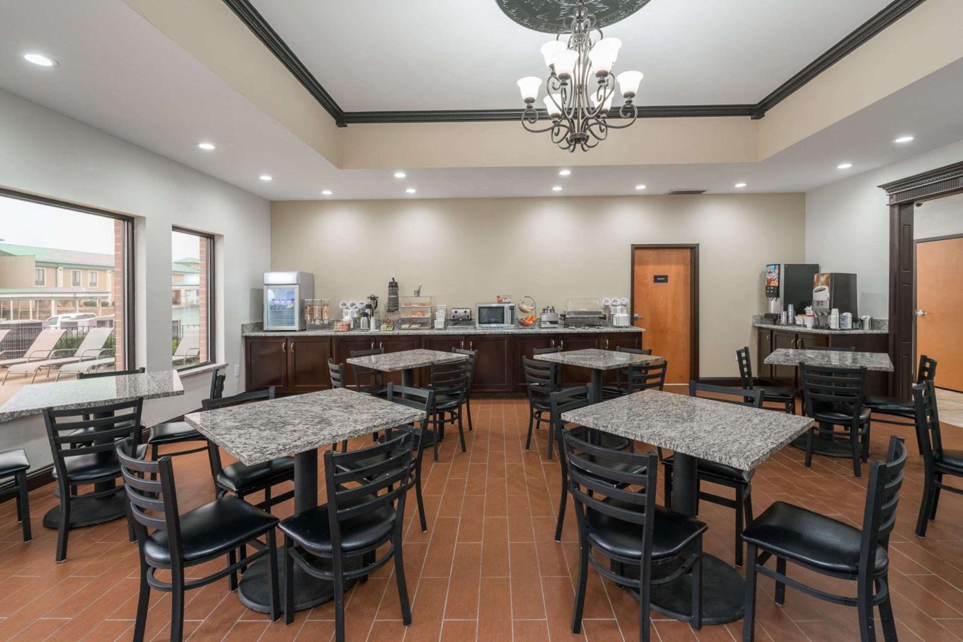 Wingate by Wyndham Bowling Green photo 51