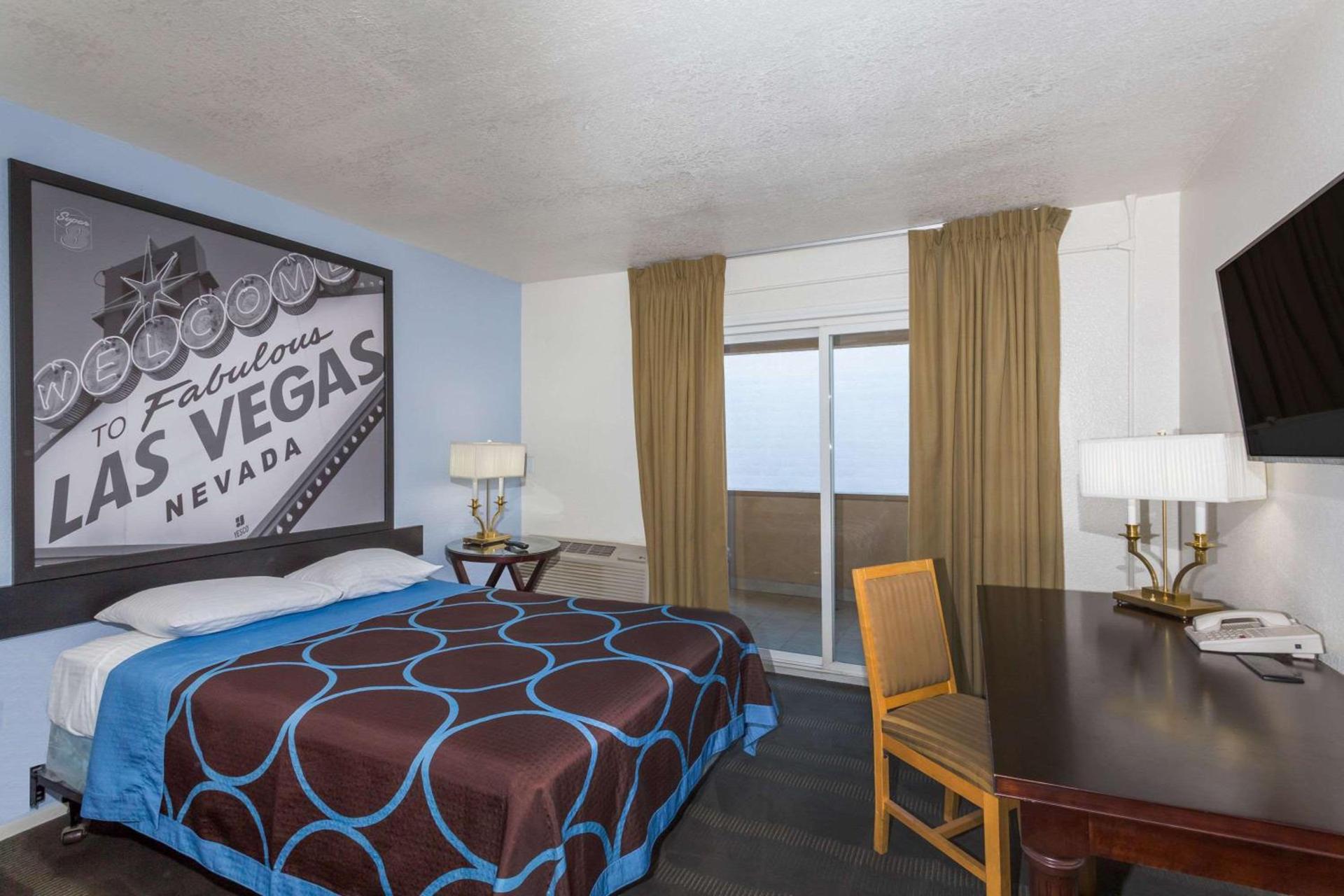 Super 8 by Wyndham Las Vegas North Strip/Fremont St. Area photo 6