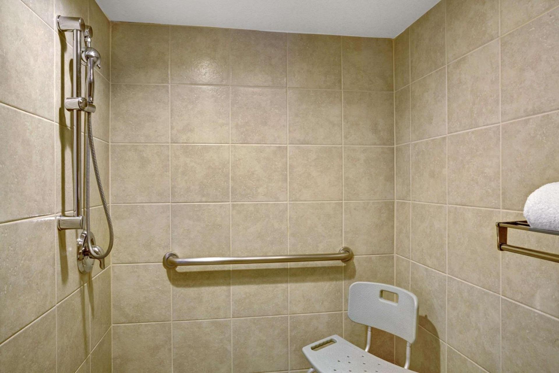 Super 8 by Wyndham Las Vegas North Strip/Fremont St. Area photo 18