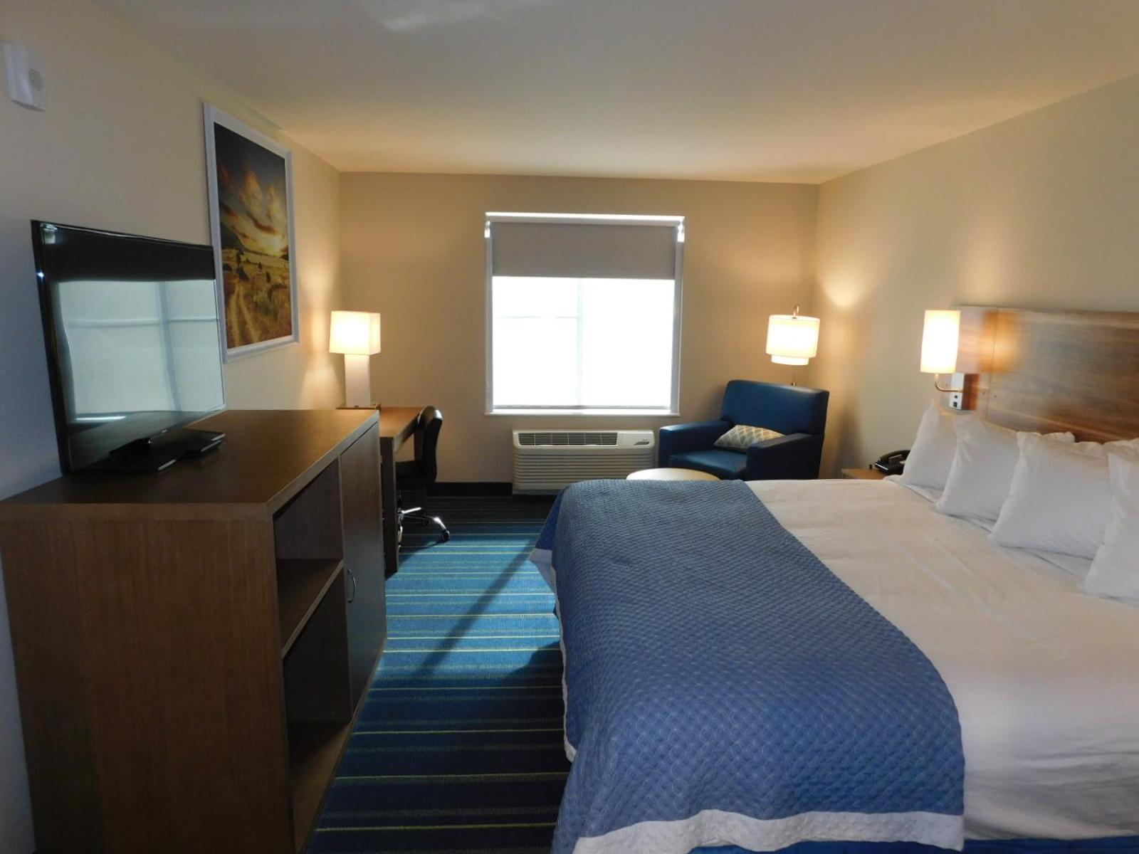 Days Inn & Suites by Wyndham Kearney NE photo 19